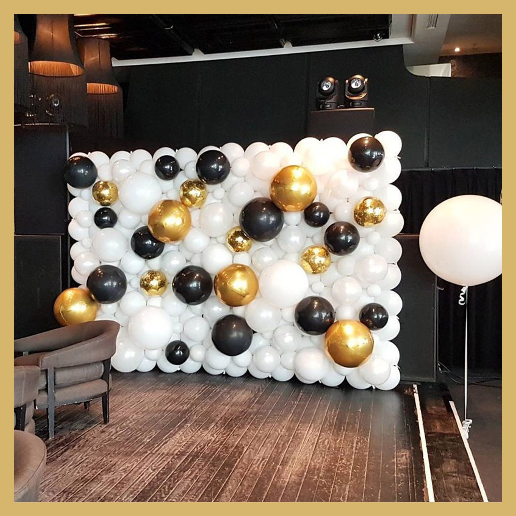 Фотозона на корпоратив. Студия праздничного декора