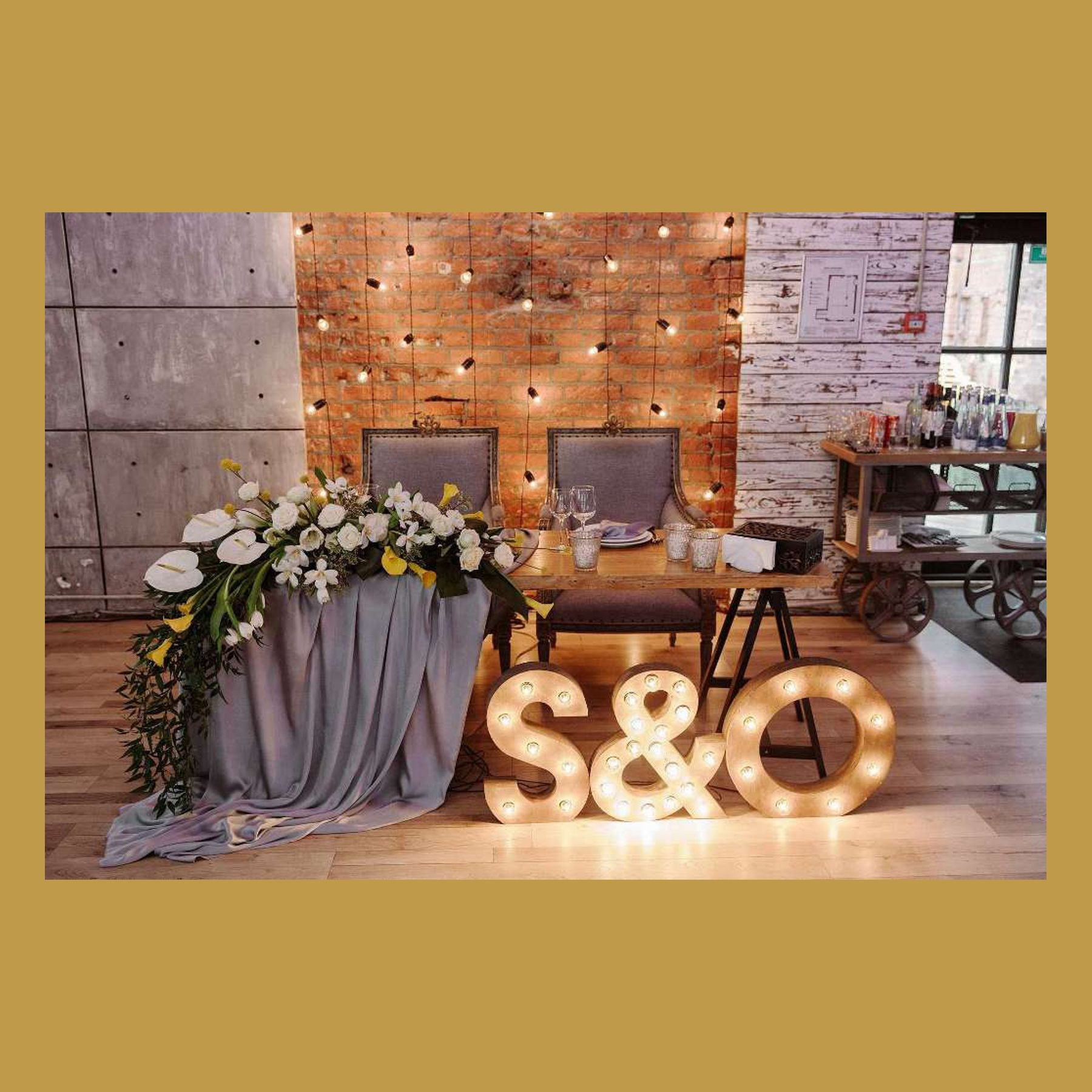 Инициалы на свадьбу. Студия праздничного декора