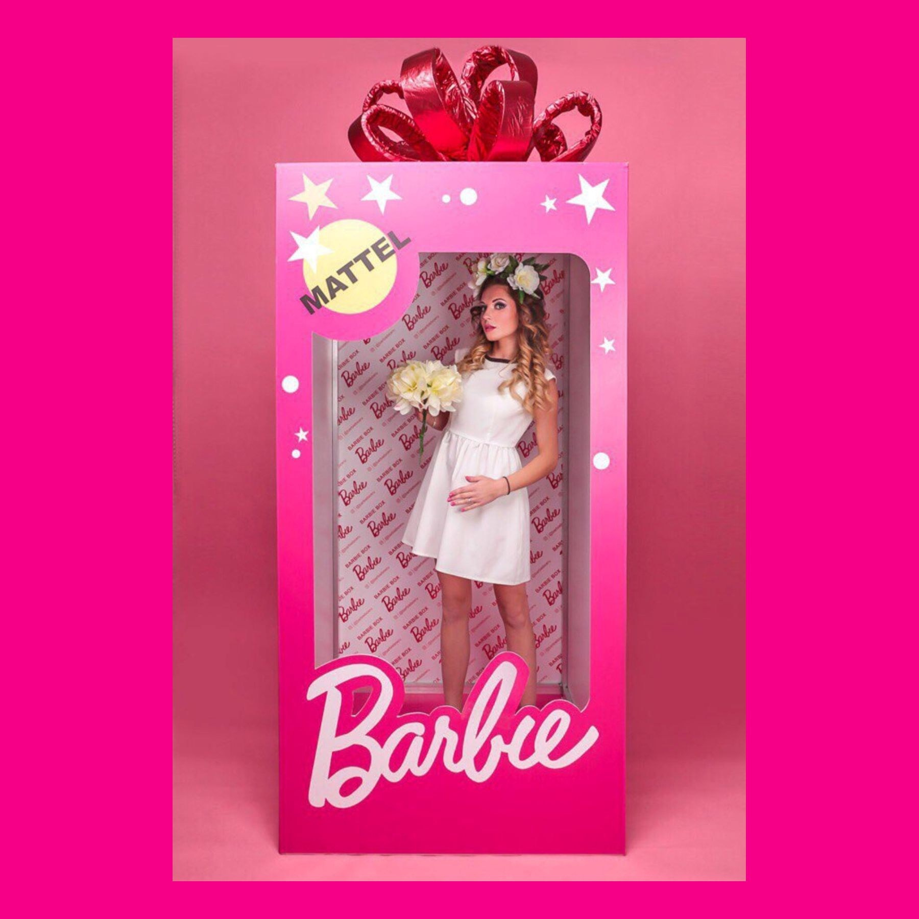 Фотозона коробка Барби. Студия праздничного декора