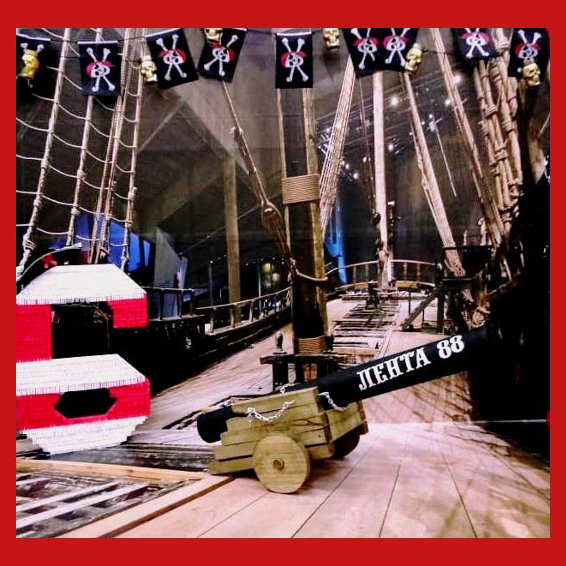 Пресс Бренд волл. Студия праздничного декора