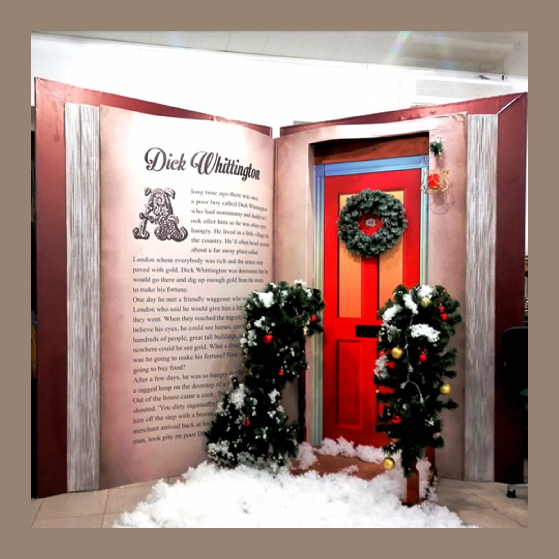 Фотозона Гигантская книга. Студия праздничного декора