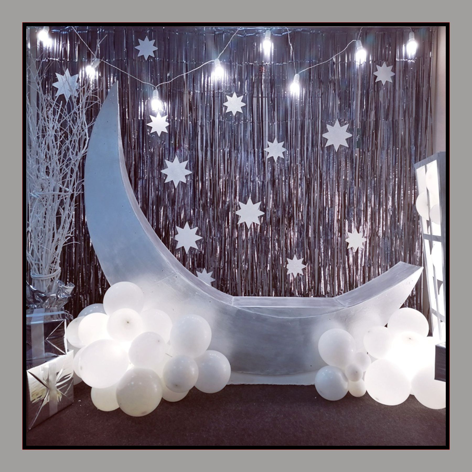 Фотозона с дождиком. Студия праздничного декора