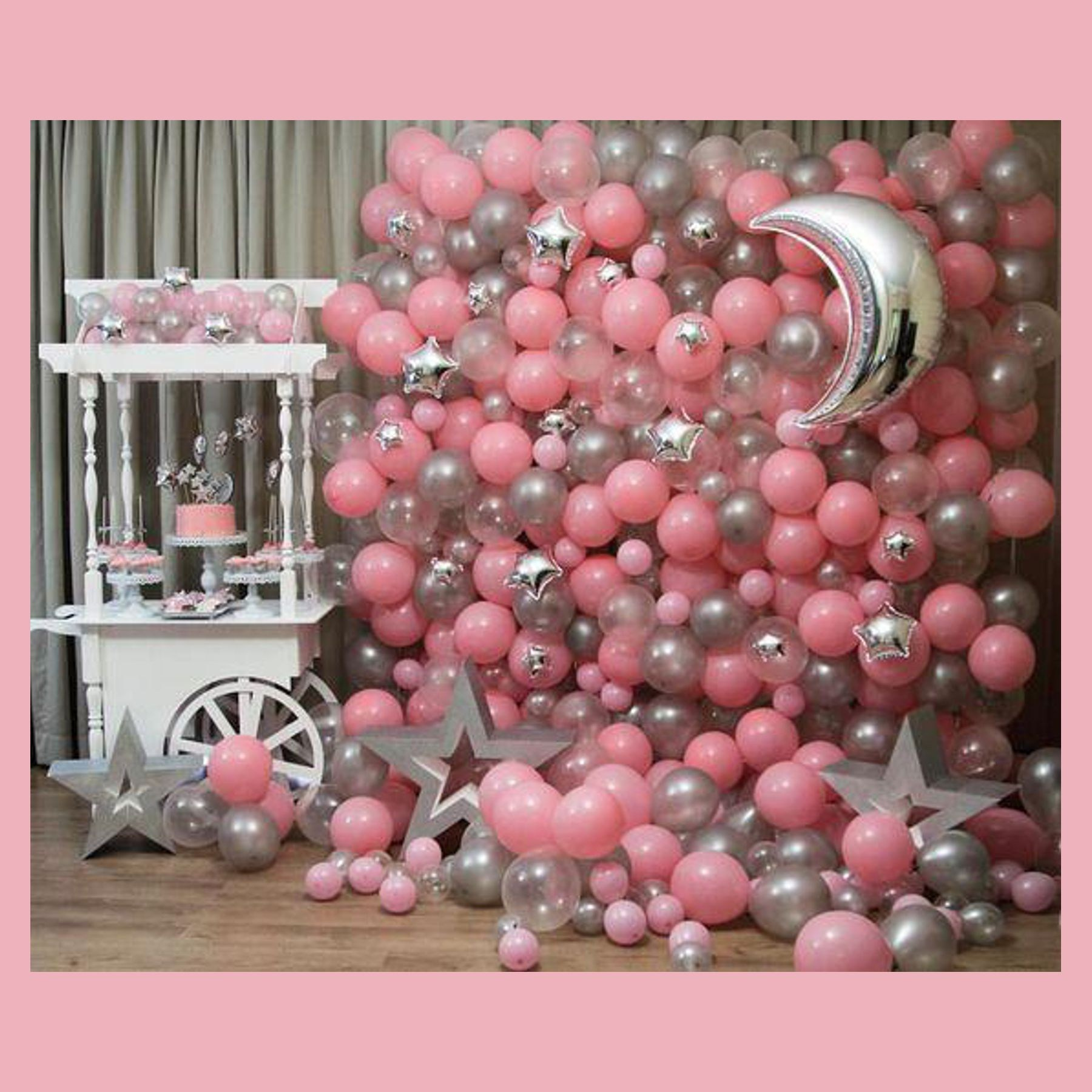 Стена-панно из разнокалиберных воздушных шаров. Студия праздничного декора