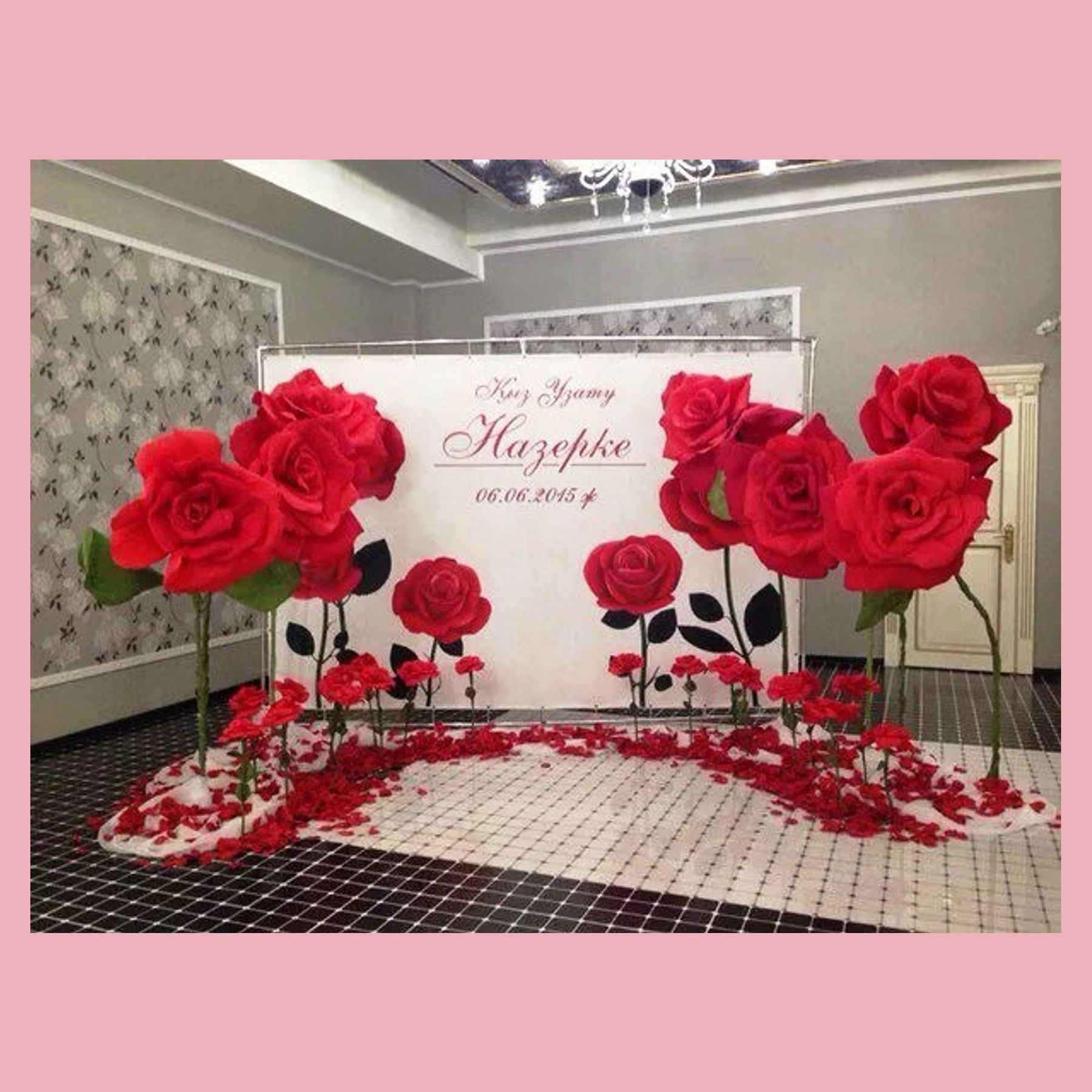 Пресс Бренд волл. Студия праздничного декора