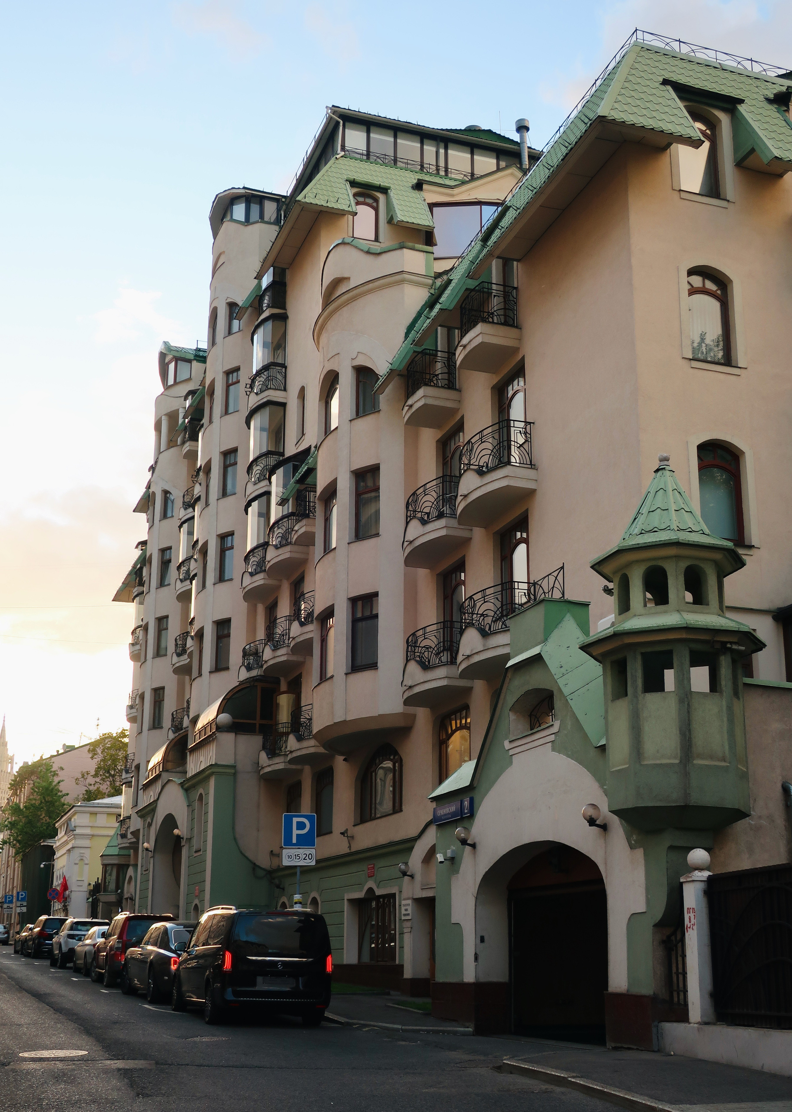 Фотопрогулка по Москве: Остоженка, Пречистенка и переулки. Проект «Фотокладовка»: блог уличной фотографии в формате street photo