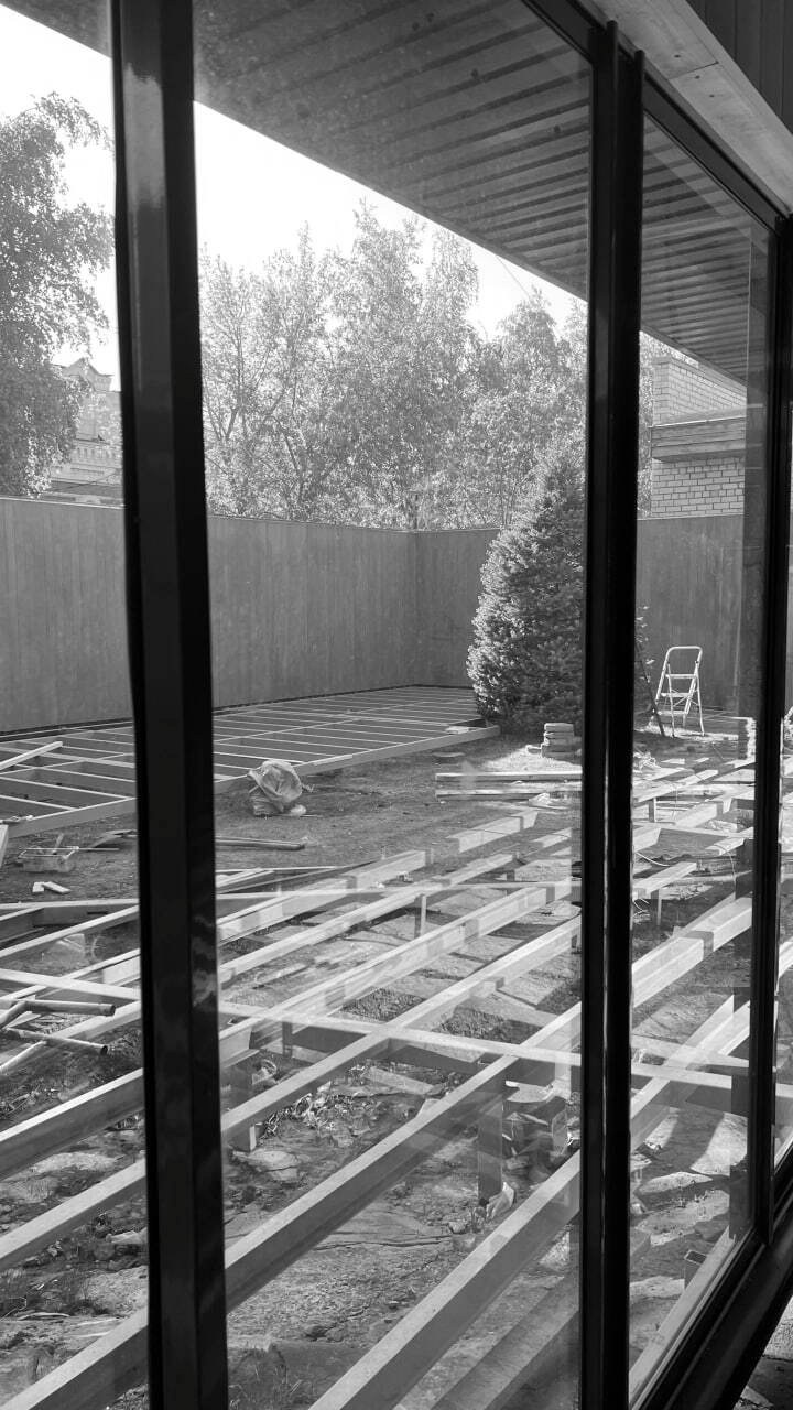 ЛЕТНЯЯ ВЕРАНДА «СЫРОВАРНИ» / ресторан, 200 м². Rezells Architects — студия дизайна жилых и коммерческих интерьеров