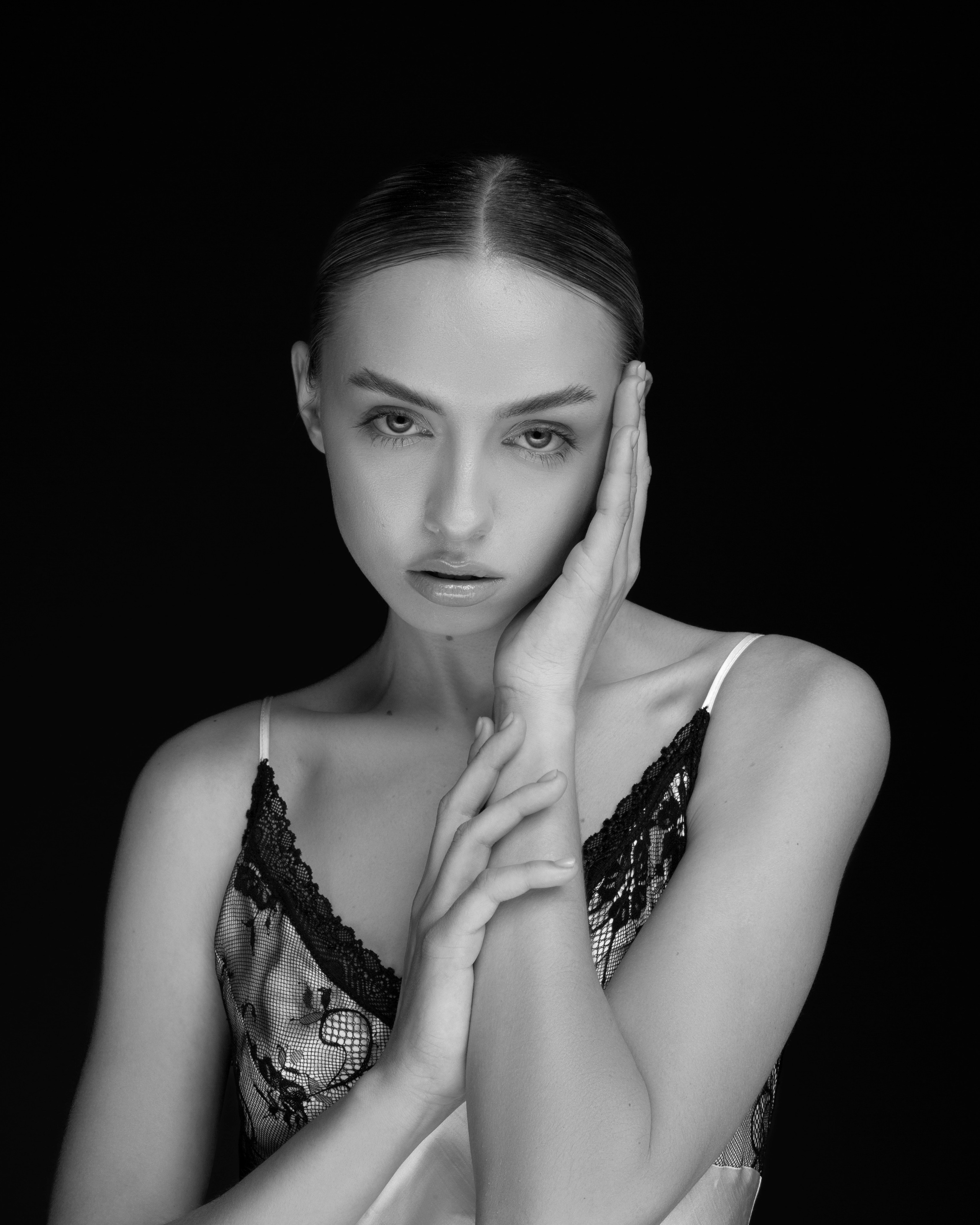 WOMEN. Фотограф для брендов в Москве I Женские фотосессии