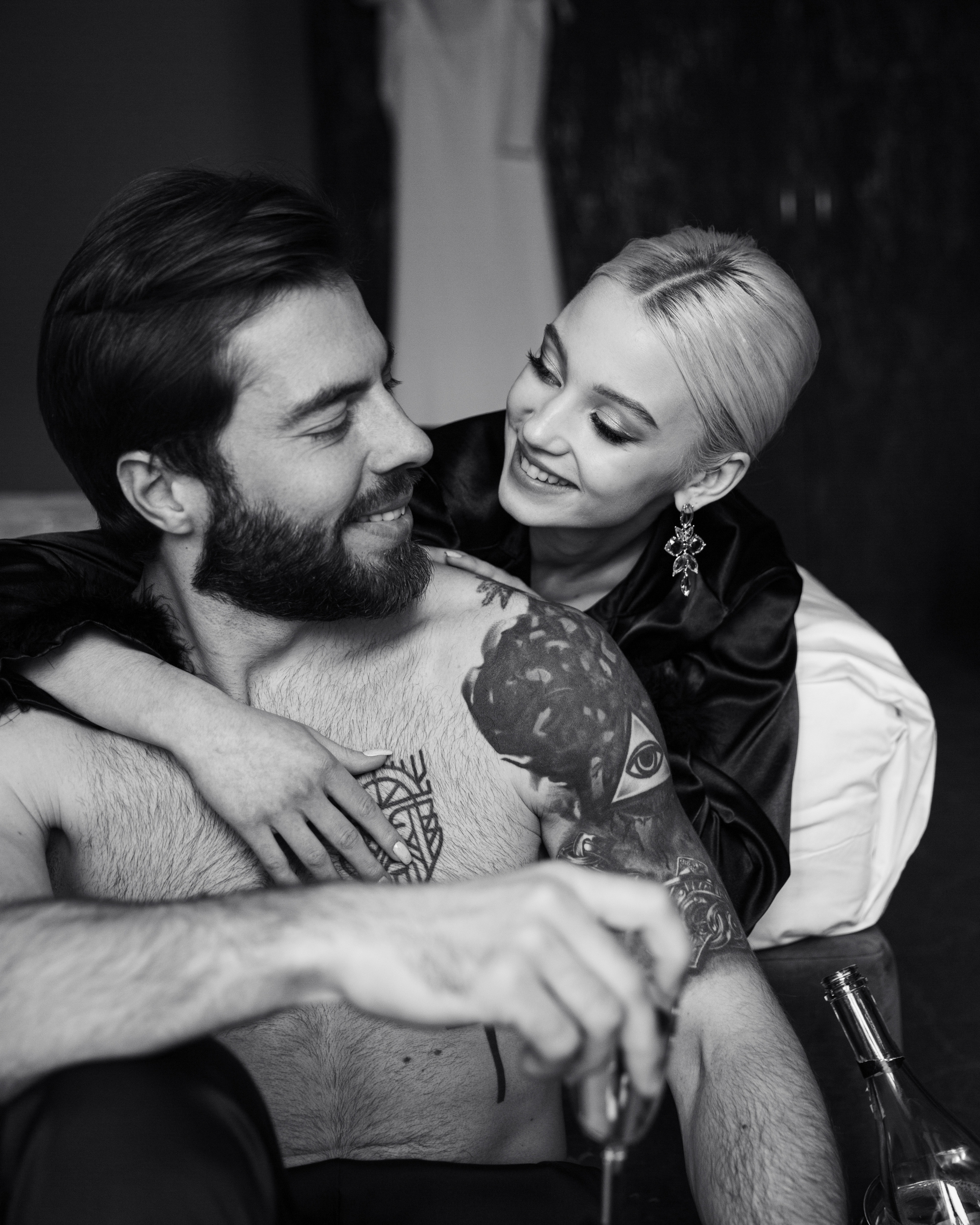 Wedding. Bride and groom — morning at the hotel. Visual artist, photographer Liana Darenskaya, Moscow