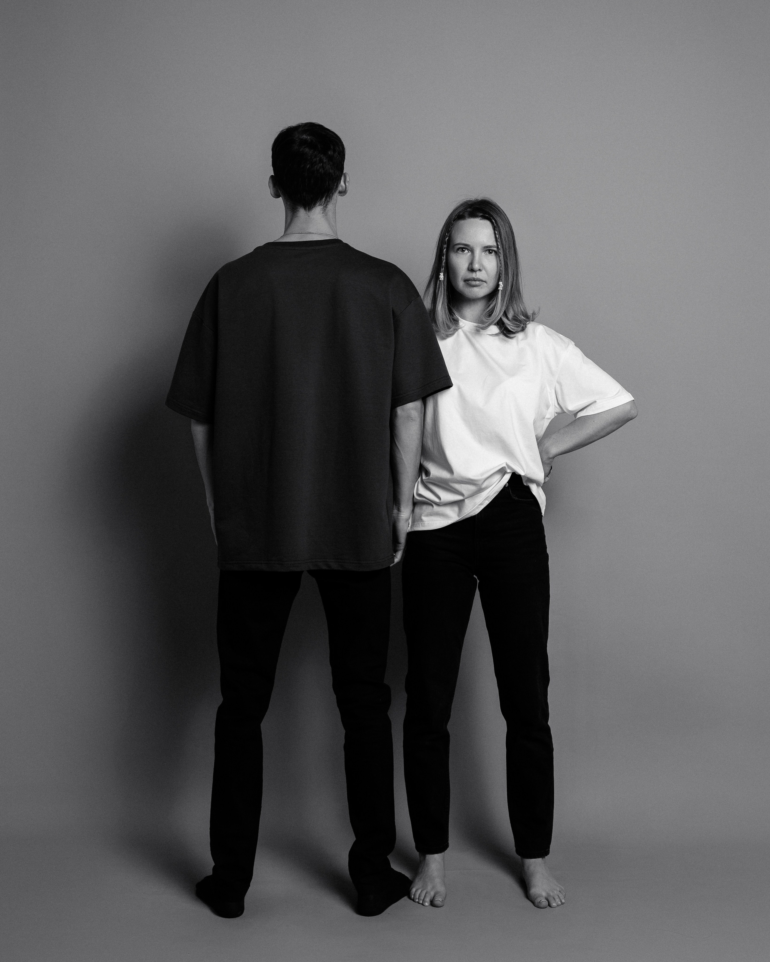 Фотосессия пары без фотографа в студии Самара