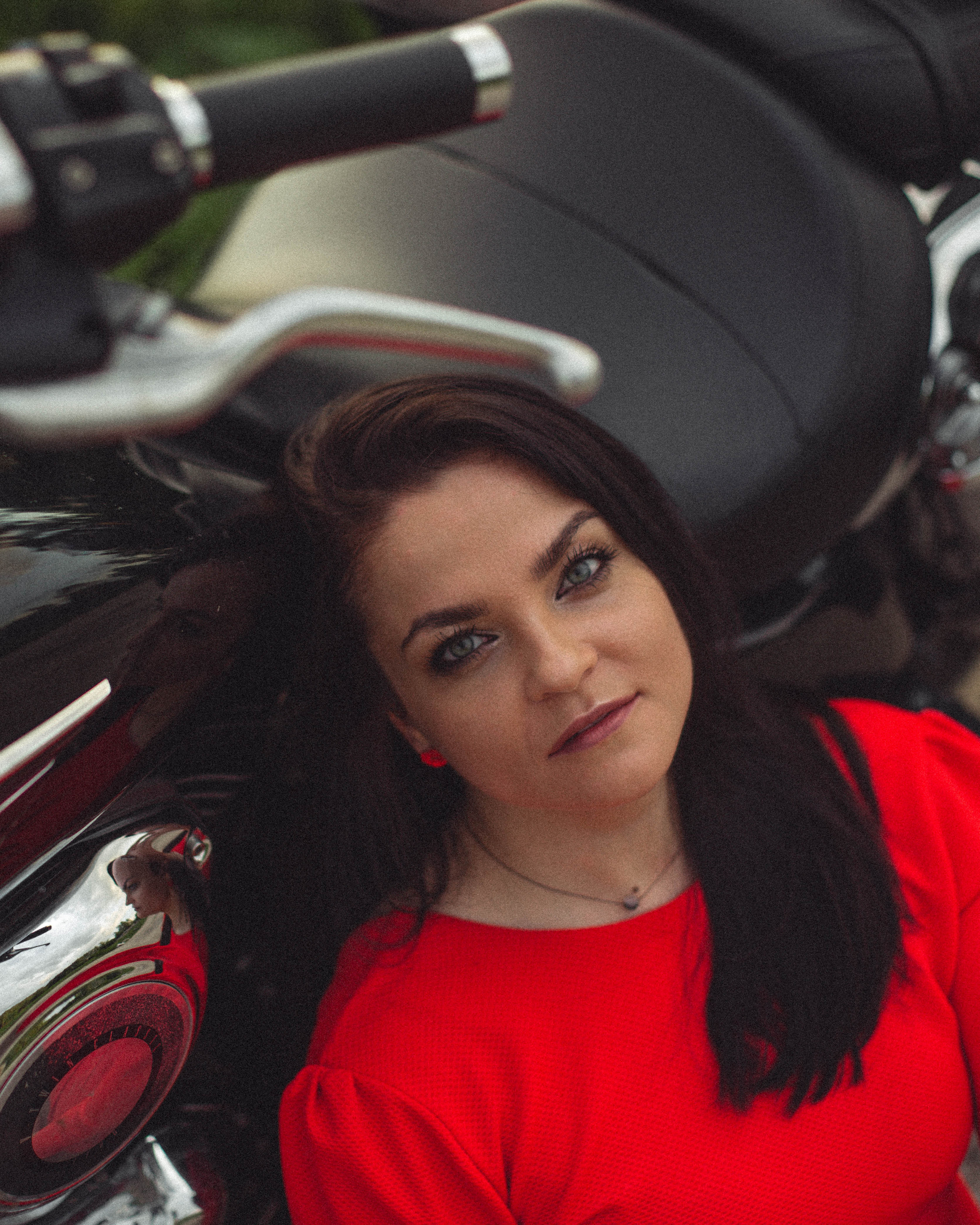 Фотосессия девушки на мотоцикле. Света Полетаева Москва