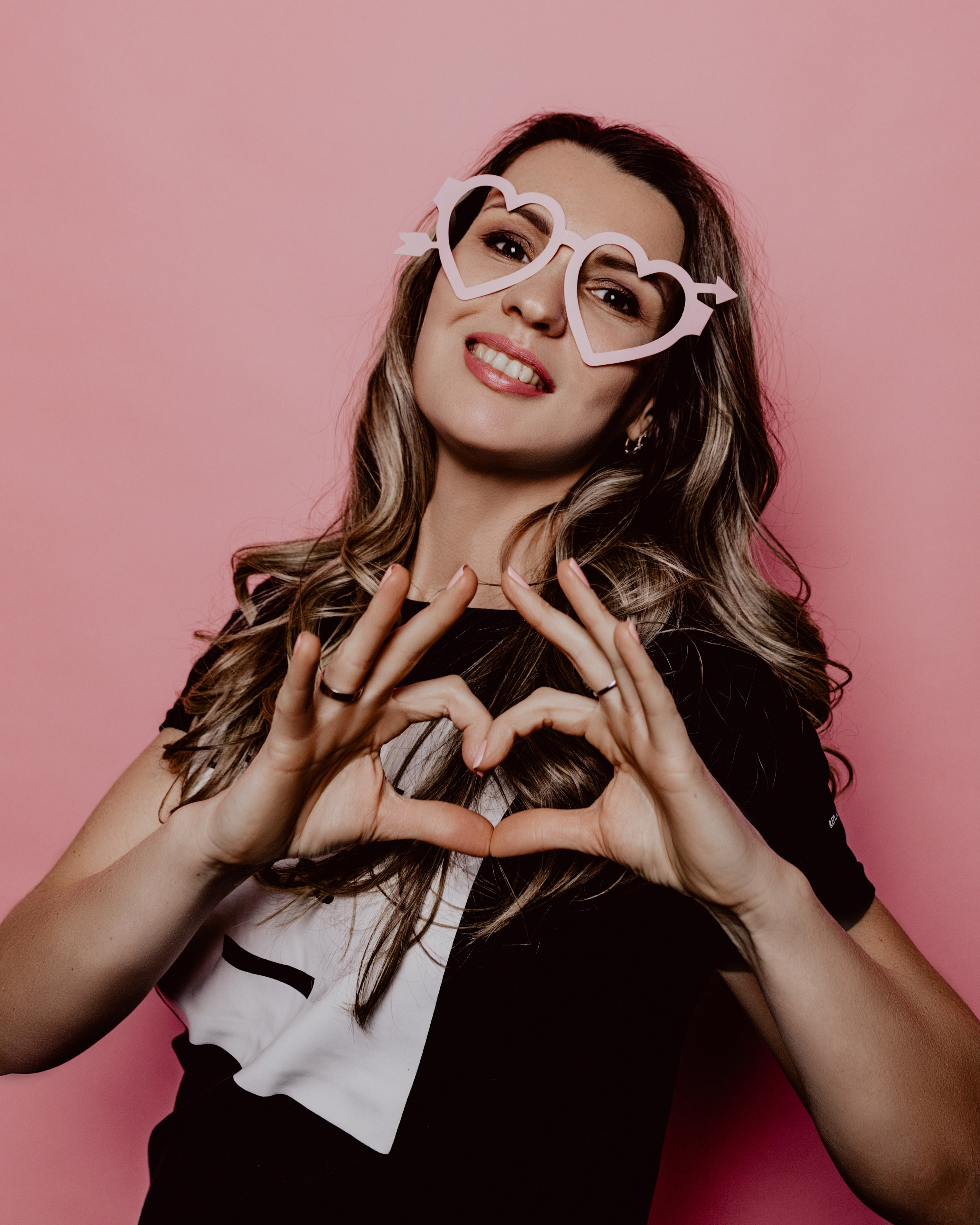 Луцан Оксана Фуд и предметный фотограф