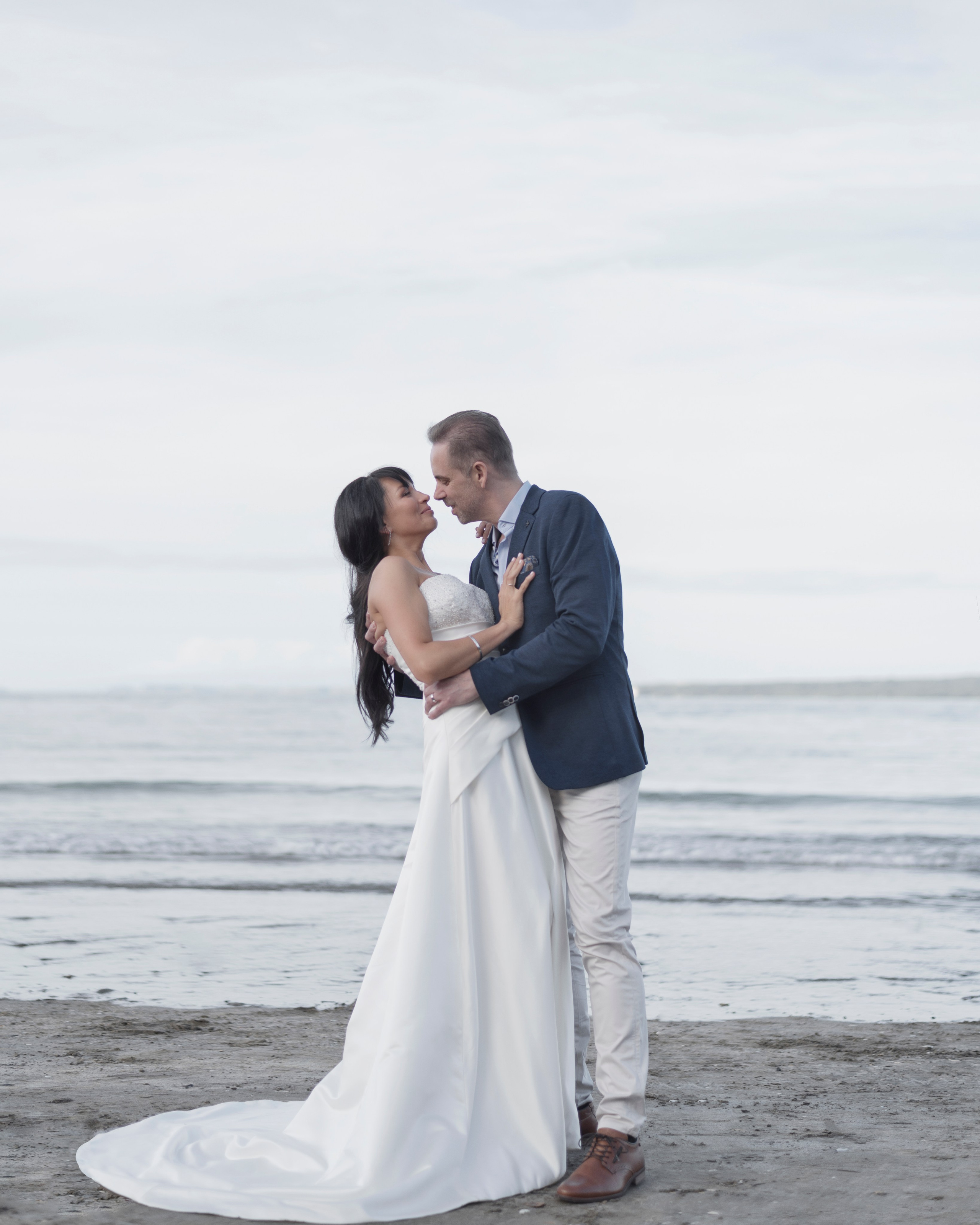 Oklahoma Wedding Photographer. Wedding Family Portrait Photographer in Stillwater, Tulsa, OKC Oklahoma | Nika Loran Photography