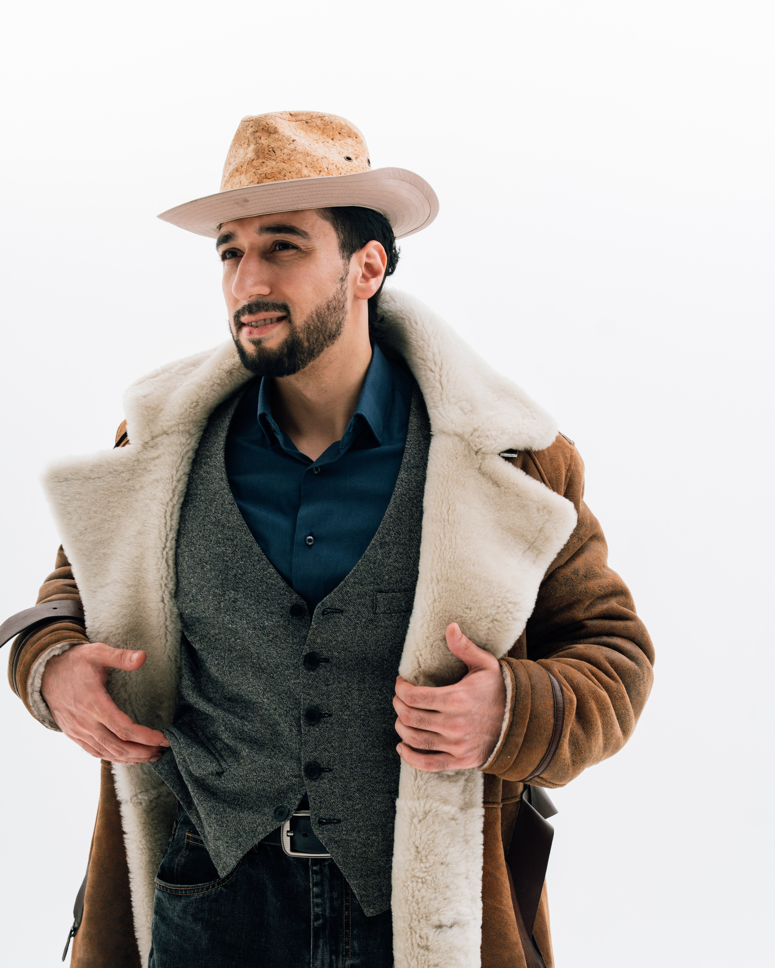 Ведущие мероприятия 1+1