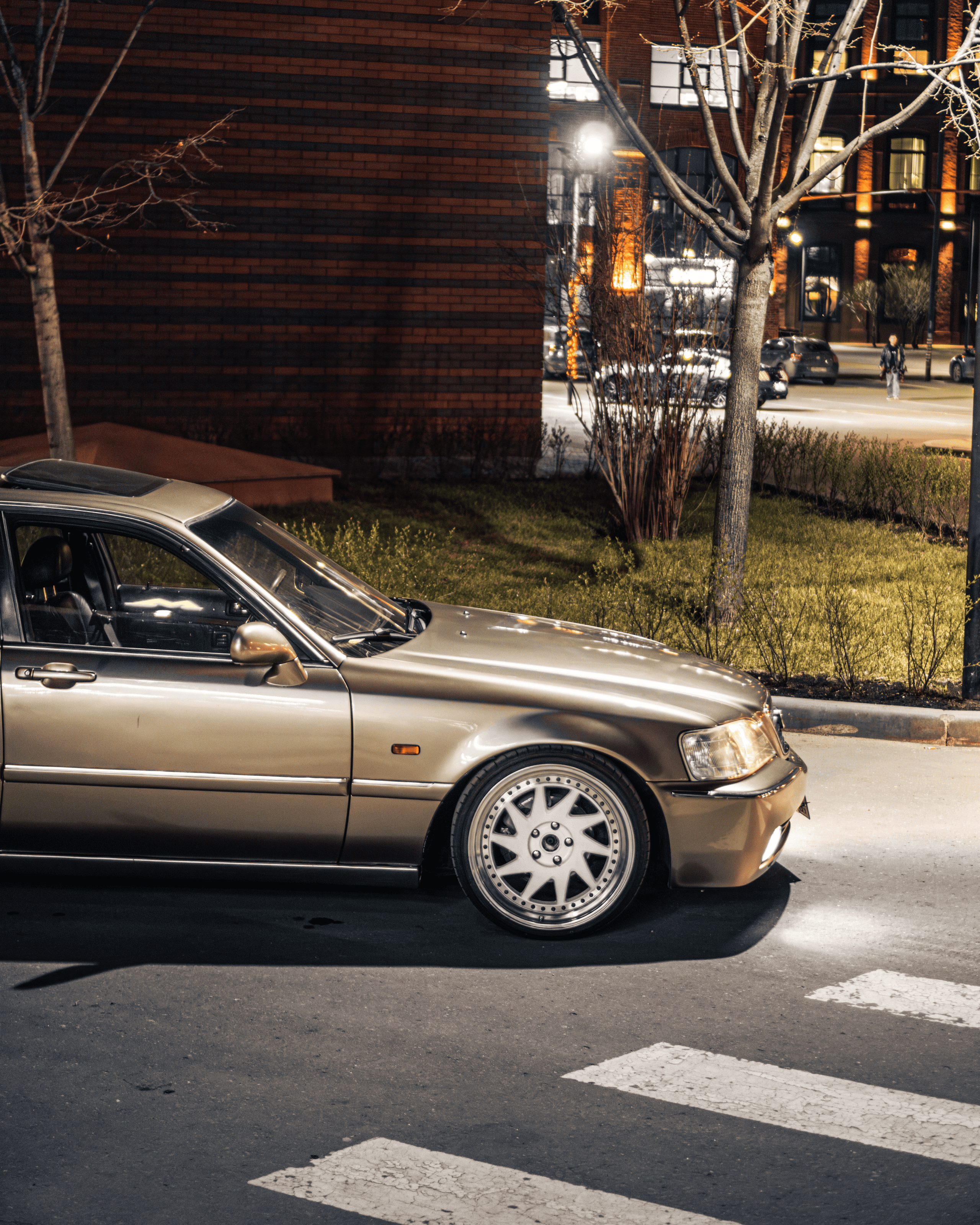 Honda Legend: gothic vibes