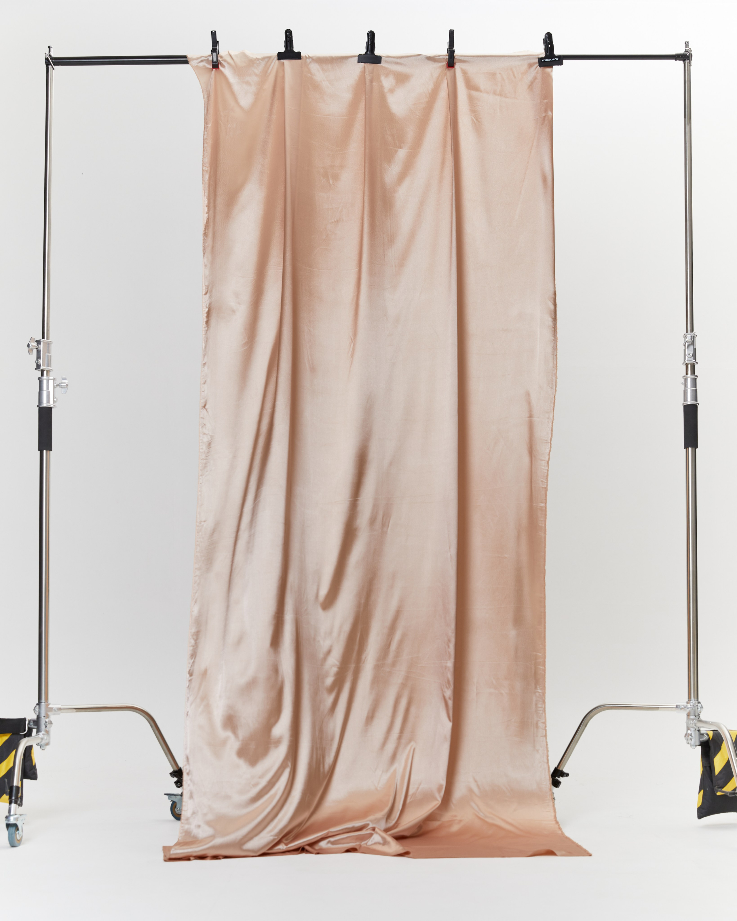 Реквизит. Фотостудия «Сахар» в городе Кимры