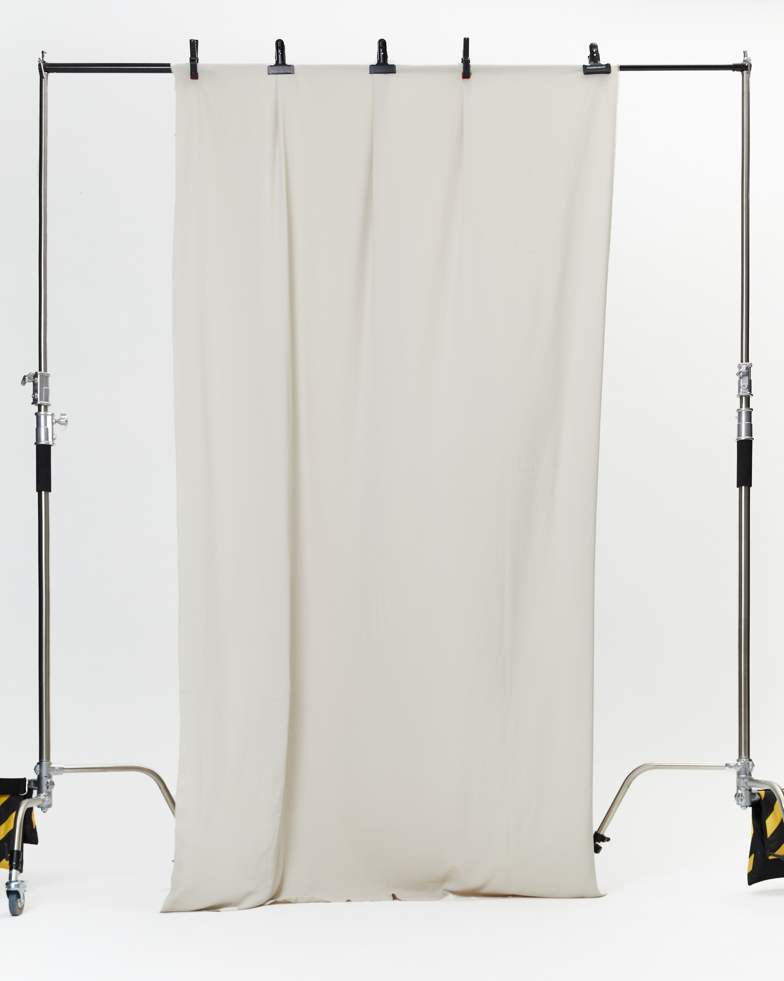 Реквизит. Фотостудия «Сахар» в городе Кимры