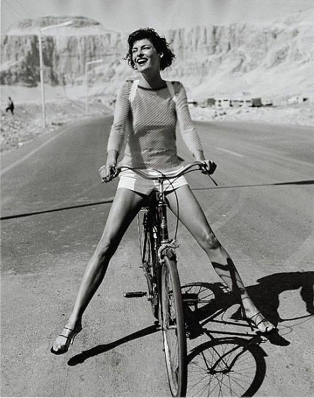 Фотографии знаменитых людей. Выпускные альбомы, фотограф Денис Зимин в городе Ростове-на-Дону