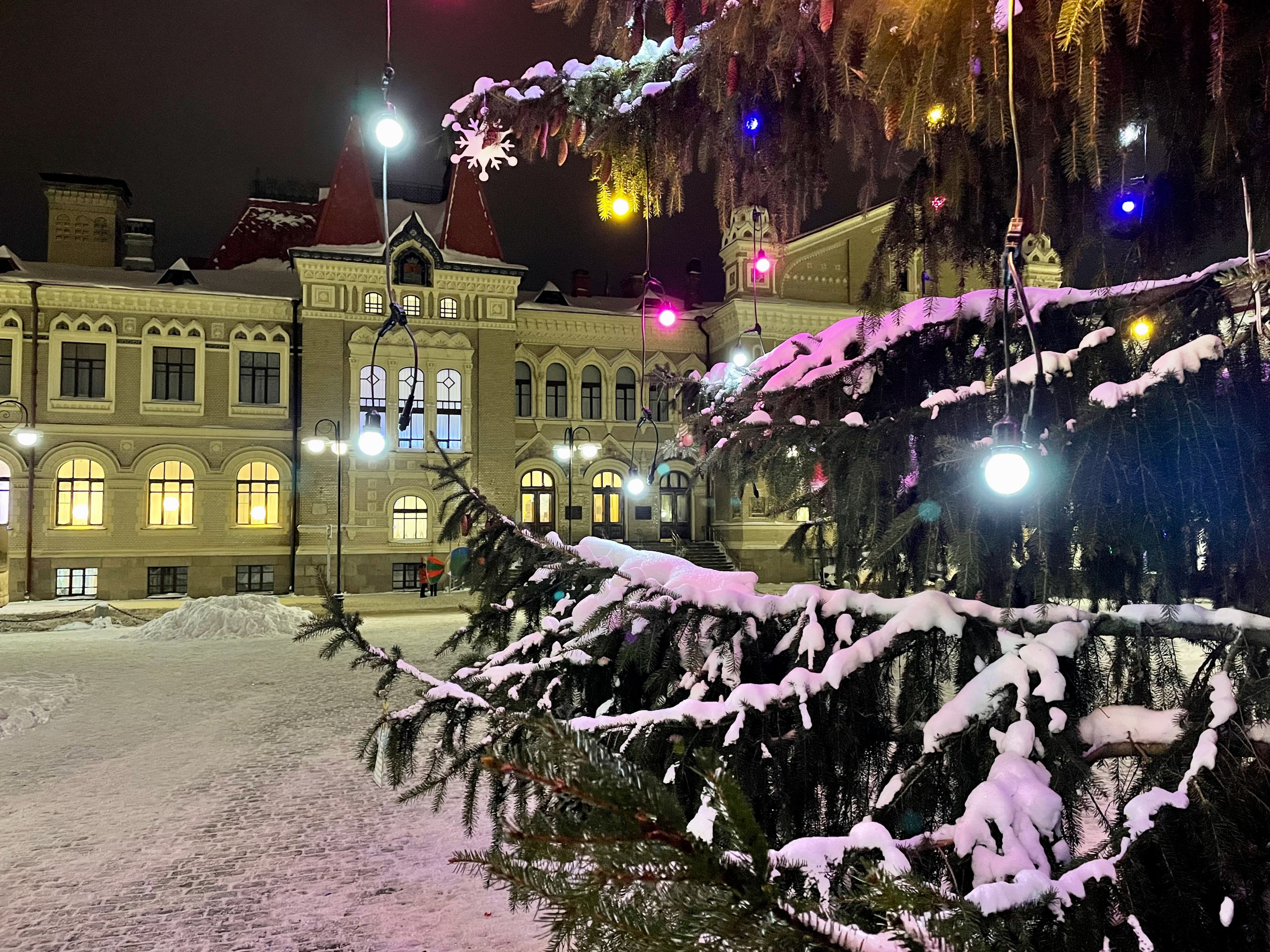 Рыбинск – город, в котором история оживает. Проект «Фотокладовка»: блог уличной фотографии в формате street photo