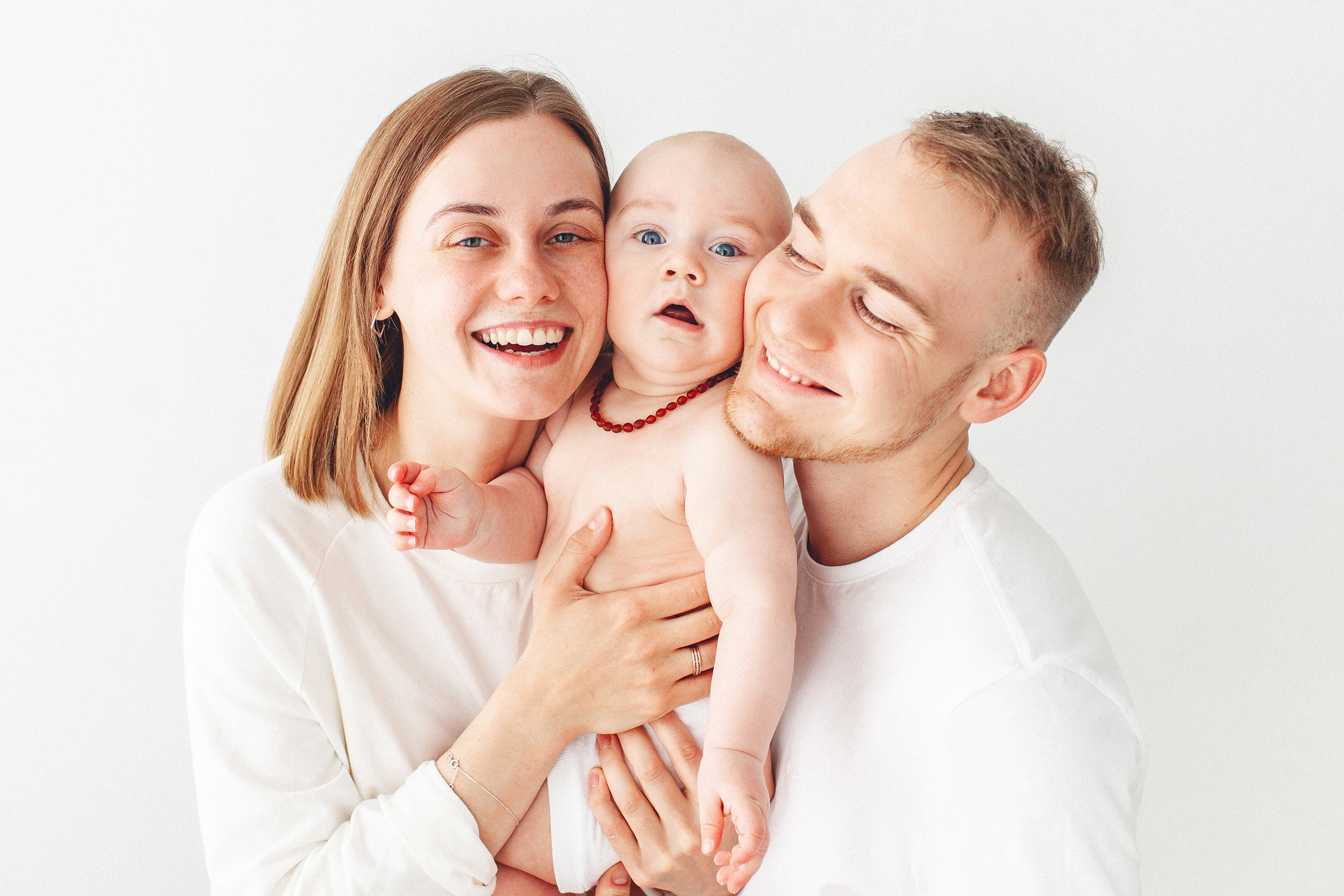 Семейные фото с шестимесячным малышом. Детский фотограф в Самаре