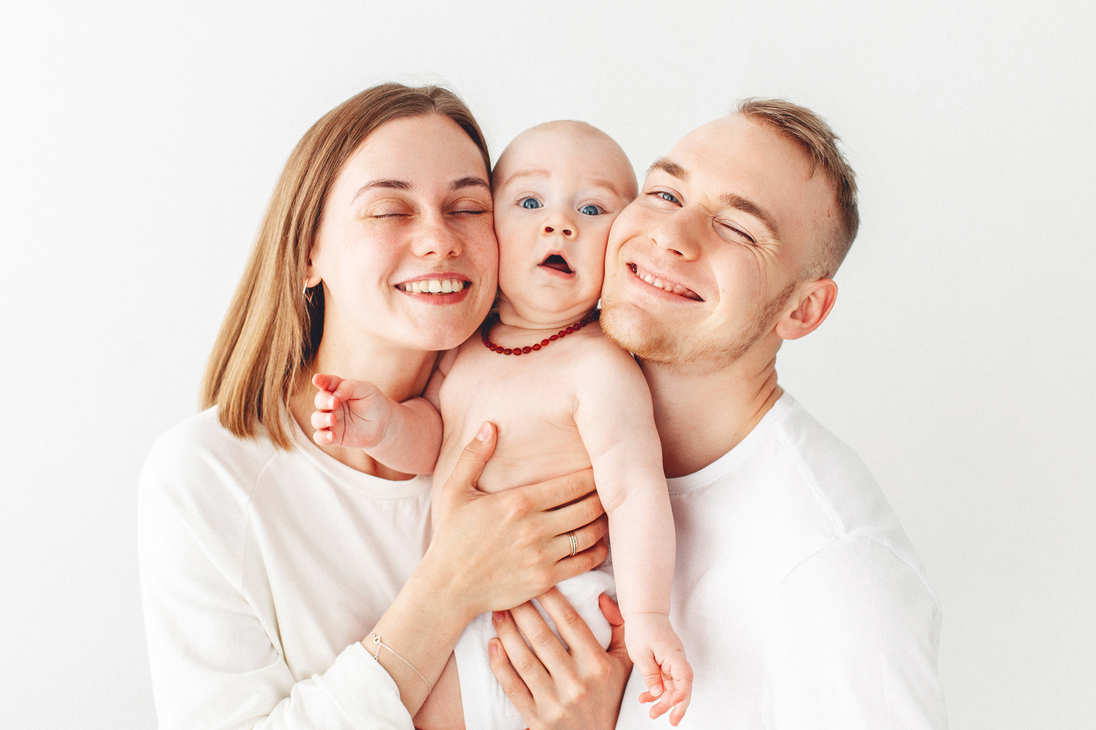 Семейные фото с шестимесячным малышом. Детский фотограф в Самаре