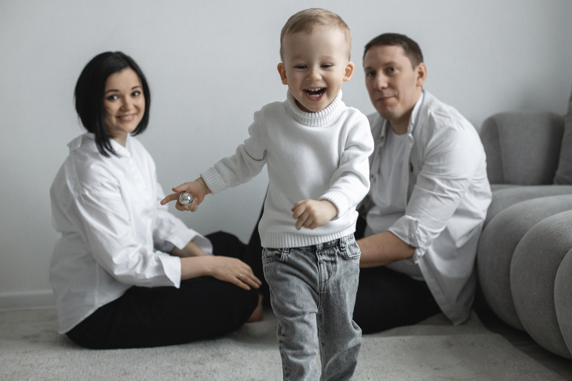 Фотосессия в студии в Москве. Студийная съёмка. Фотограф Гладков Дмитрий. Семейная фотосессия.