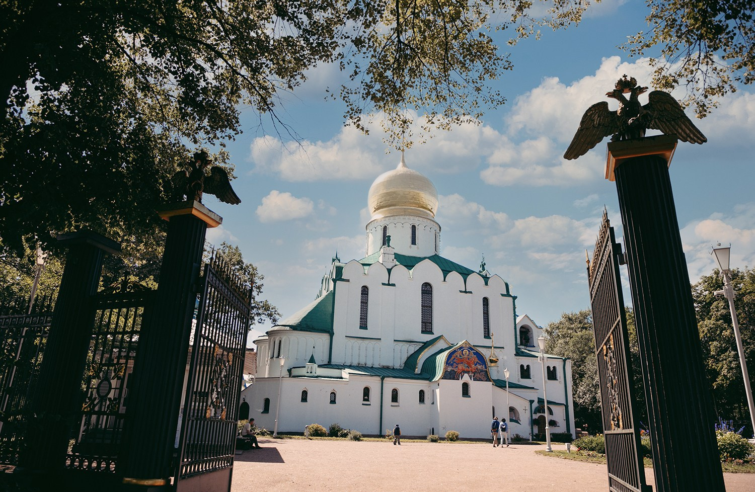 топ лучших храмов для крещения в спб, где покрестить ребенка в санкт петербурге, лучшие храмы для крещения спб, где крестить в спб, сколько стоит крещение питер спб санкт петербург, исаакиевский собор крещение, казанский собор крещение