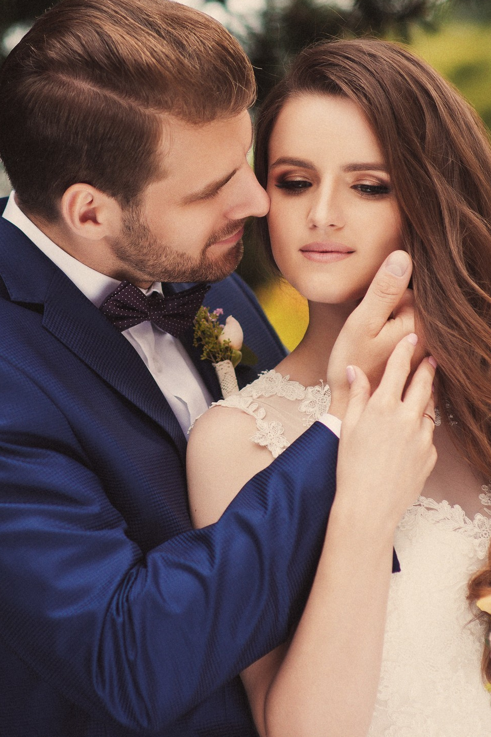 Фотосессия для двоих в ботаническом саду в Москве