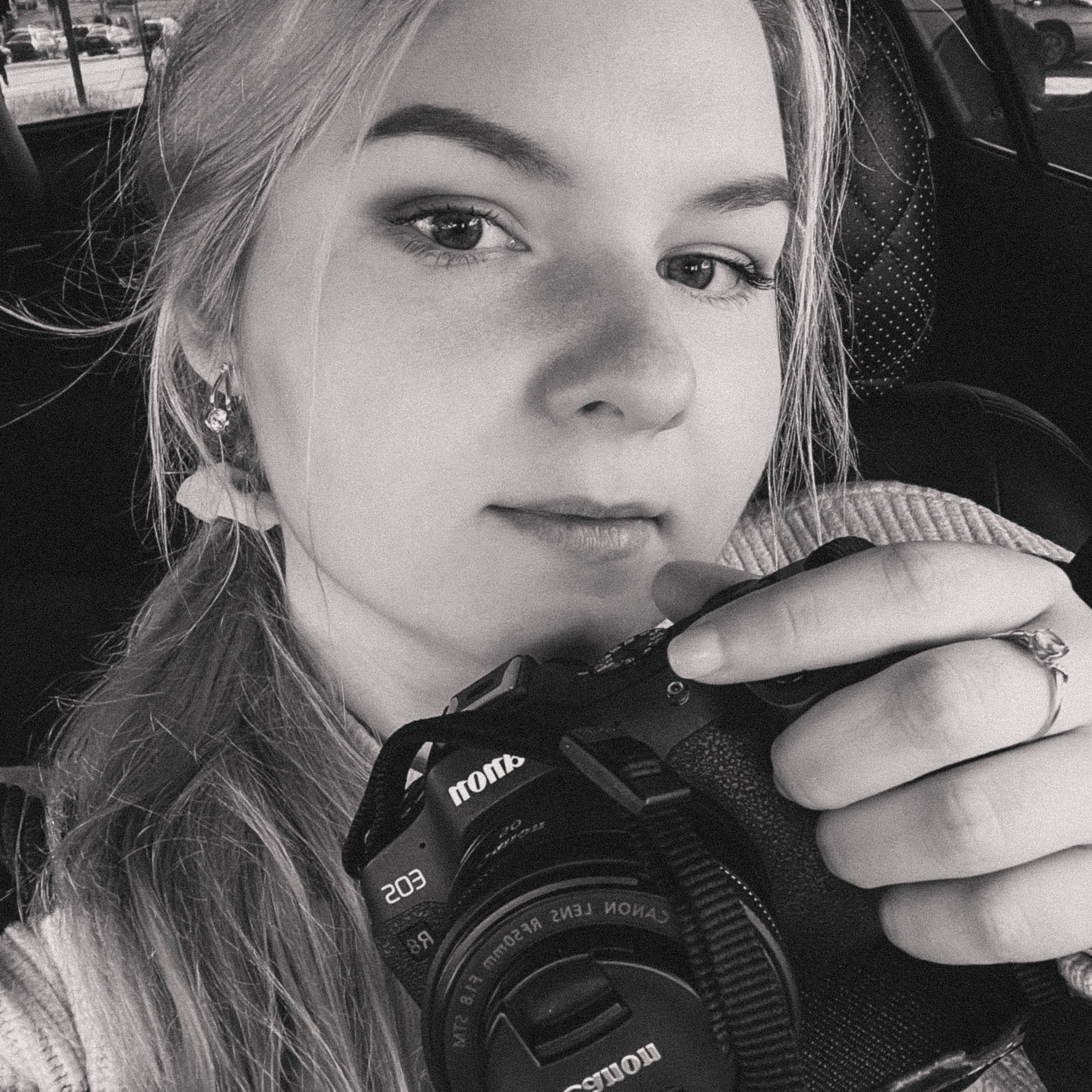 Контакты фотографа Julia Milton | Санкт-Петербург. Фотограф Julia Milton | Портреты, съемки для маркетплейсов, лавстори, съёмка беременности в Санкт-Петербурге. Обучение фотографии в Спб очно