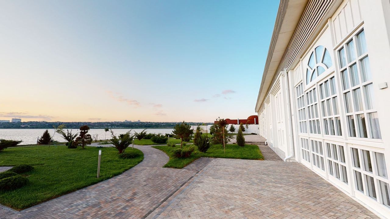 Красивый ресторан для свадьбы в Ростове Загородный клуб Голицын