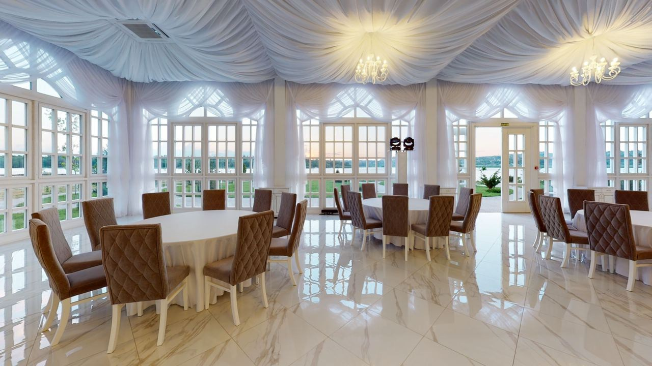 Красивый ресторан для свадьбы в Ростове Загородный клуб Голицын