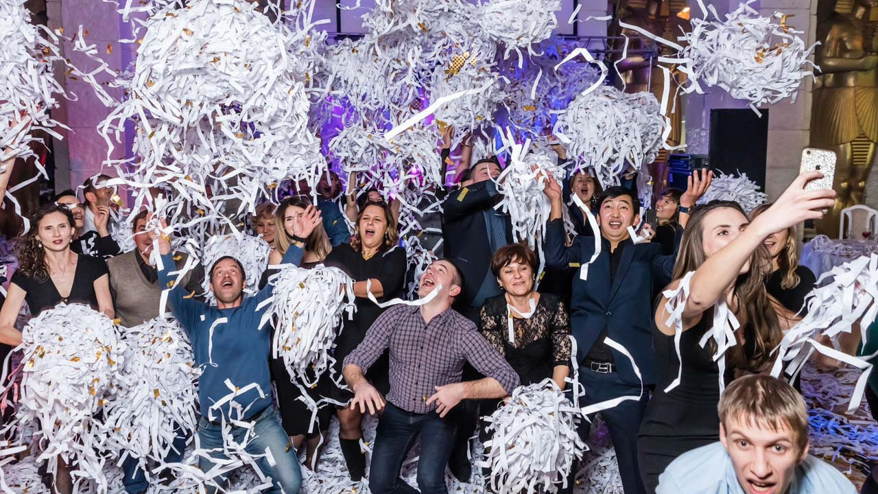 Бумажное шоу Саратов. Шоу программы Владимира Куликова