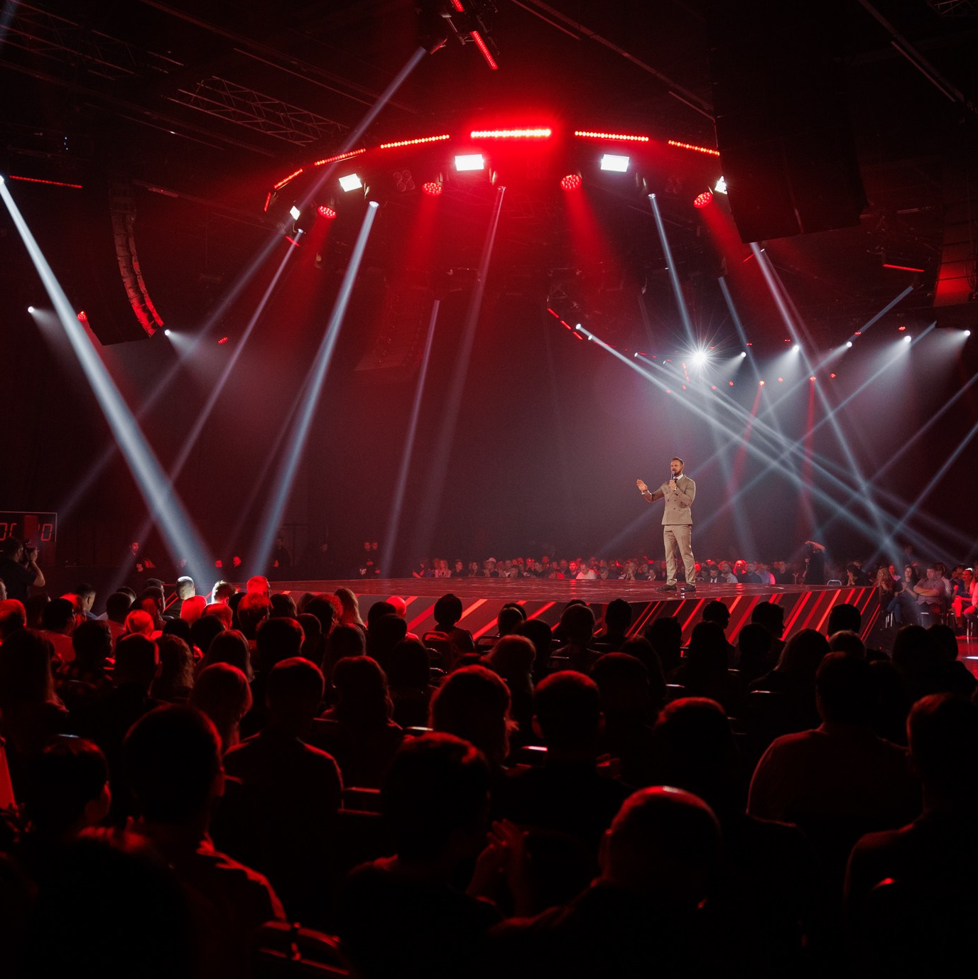 Фотограф Сергей Ловырев