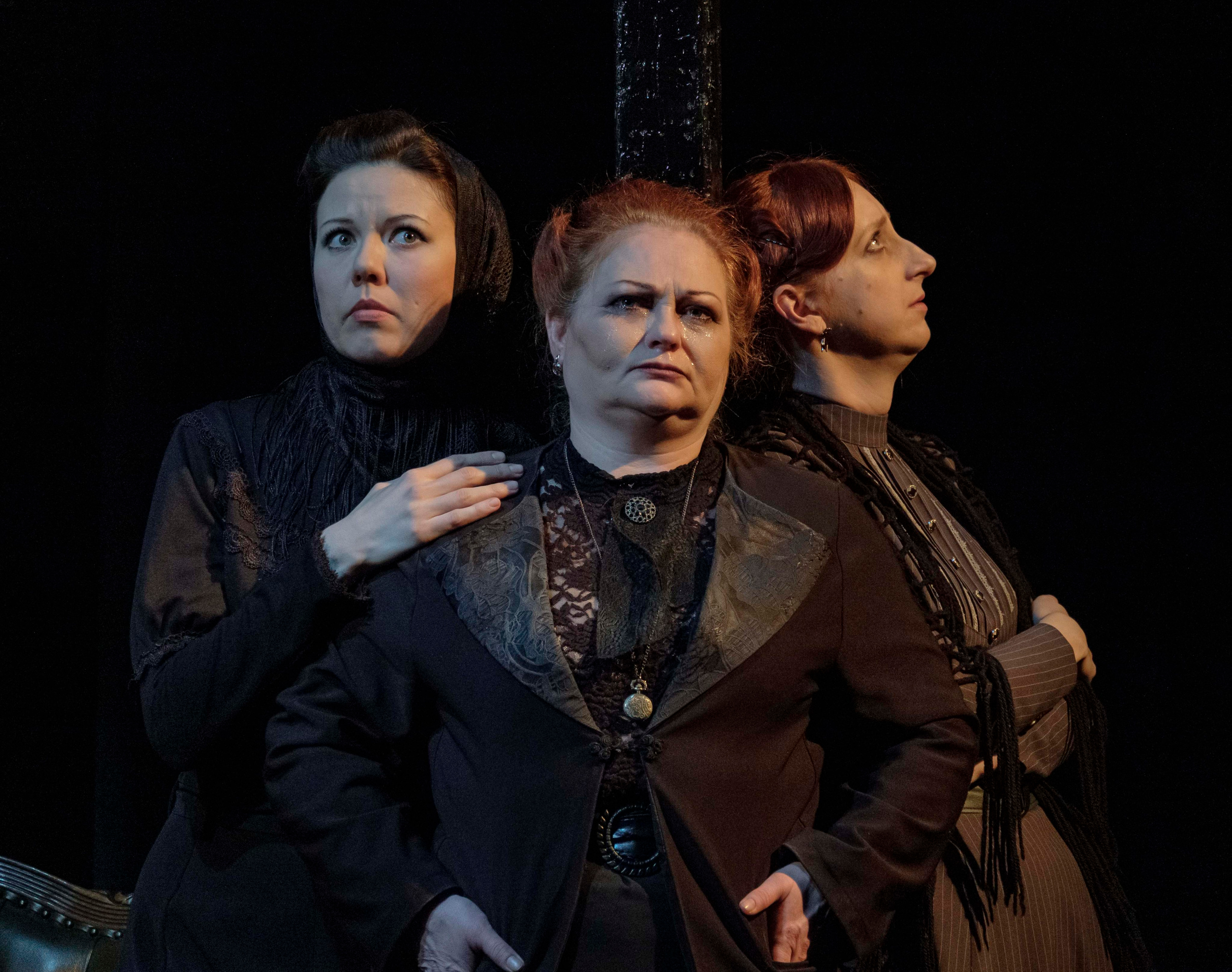 Горький в театре «У Моста»: почему важно смотреть классику. Журнал о самом особенном. Пермь и Пермский край