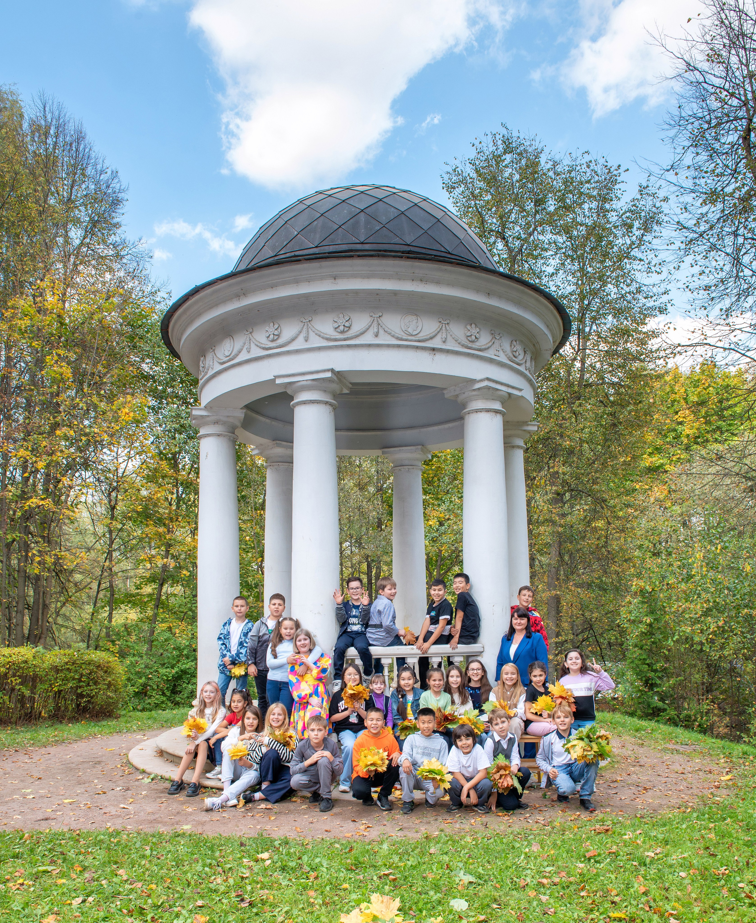 Общая информация. Выпускные альбомы в саду и школе. Подольск. Лифарь Татьяна