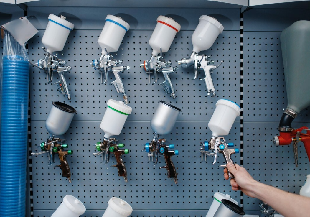 покрасочный пистолет / краскопульт / компрессор / влагоотделитель / покраска мебели пистолетом /