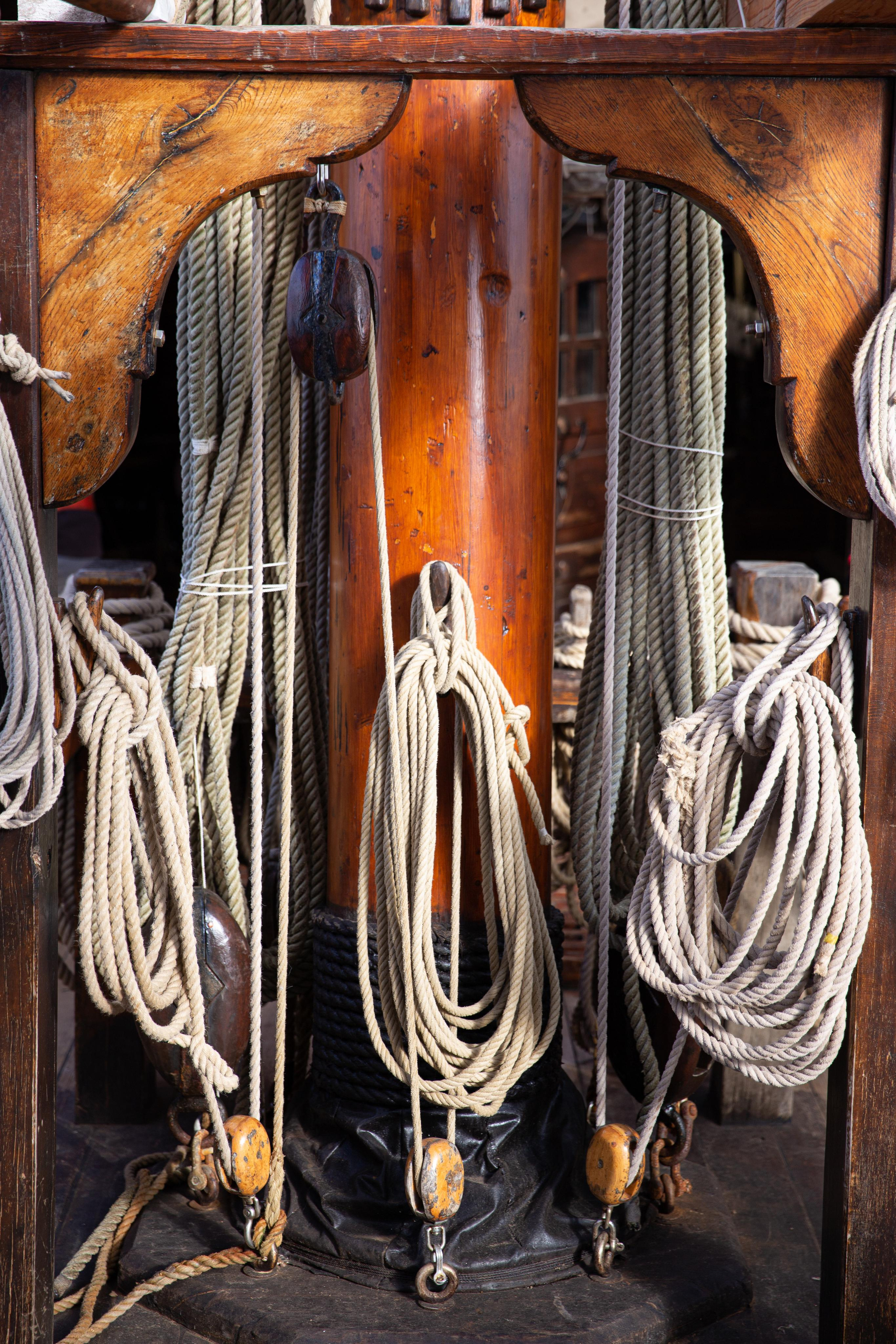 Фрегат “Штандартъ”. Anastasia Shapoval violoniste et photographe. Annecy — Geneve