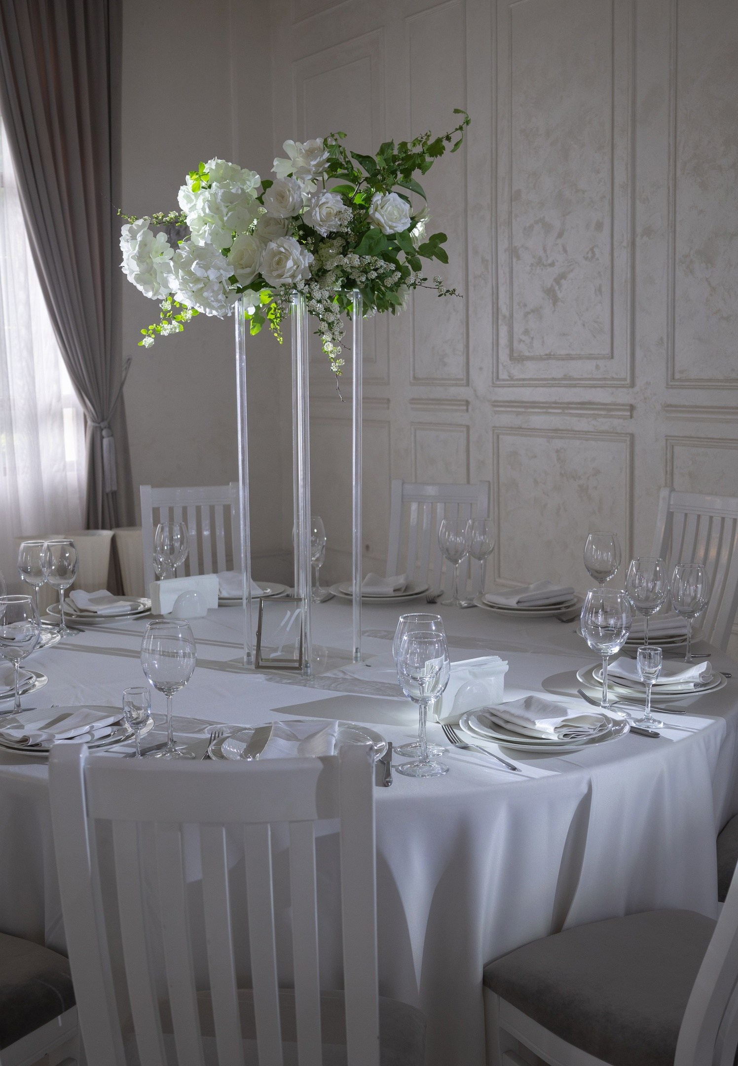 Оформление гостевых столов (композиции). Студия событий ДЕЙЗИ. Организация мероприятий. Свадебное агентство в Ростове-на-Дону. Свадебный организатор. Организация свадьбы под ключ