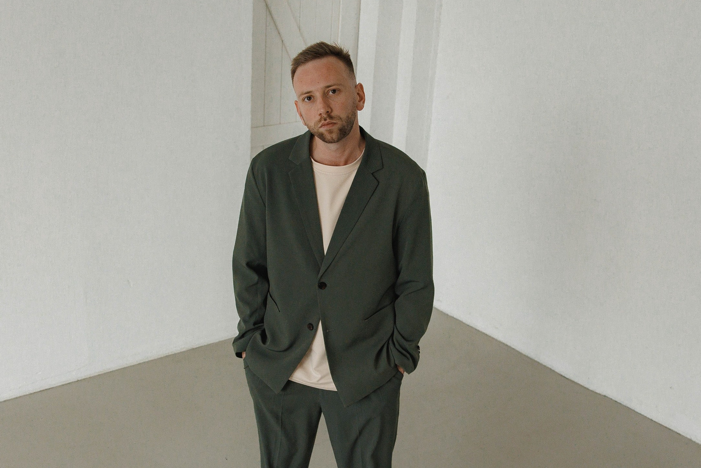 Контакты. Свадебный и репортажный фотограф в Санкт-Петербурге | Михаил Песиков