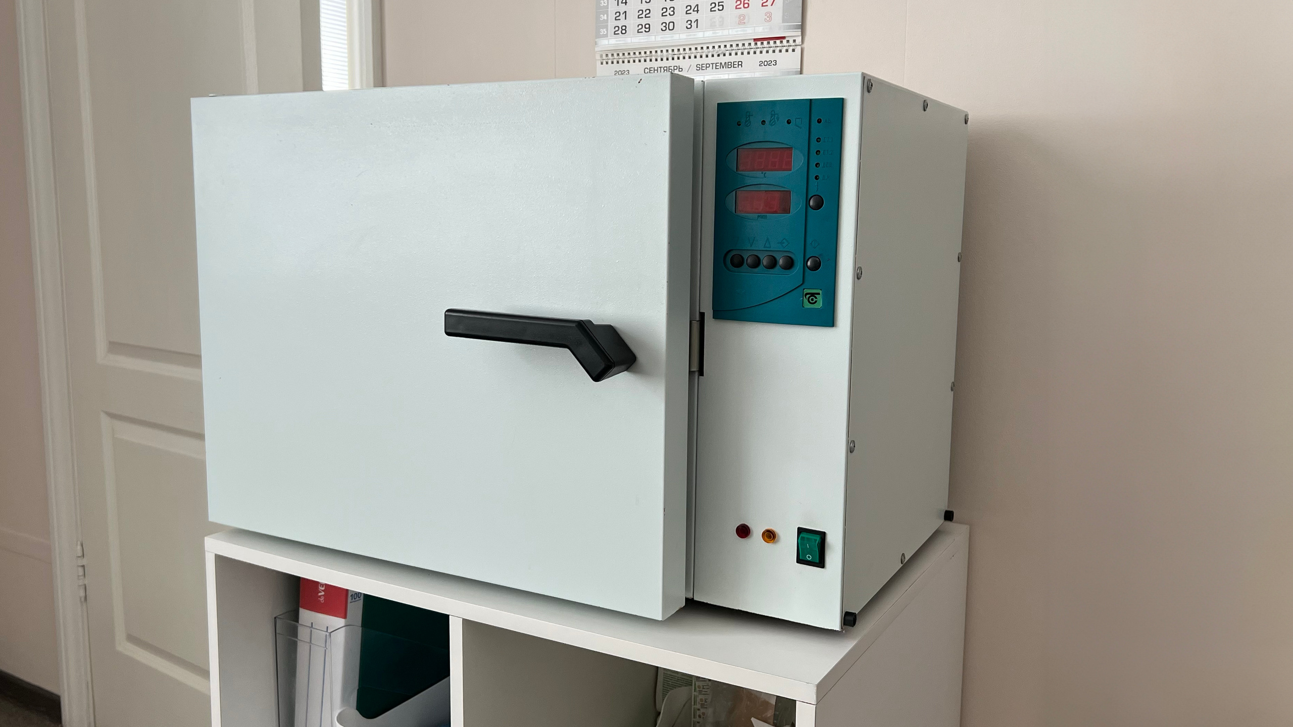 Оборудование подологического кабинета компании  Foottime