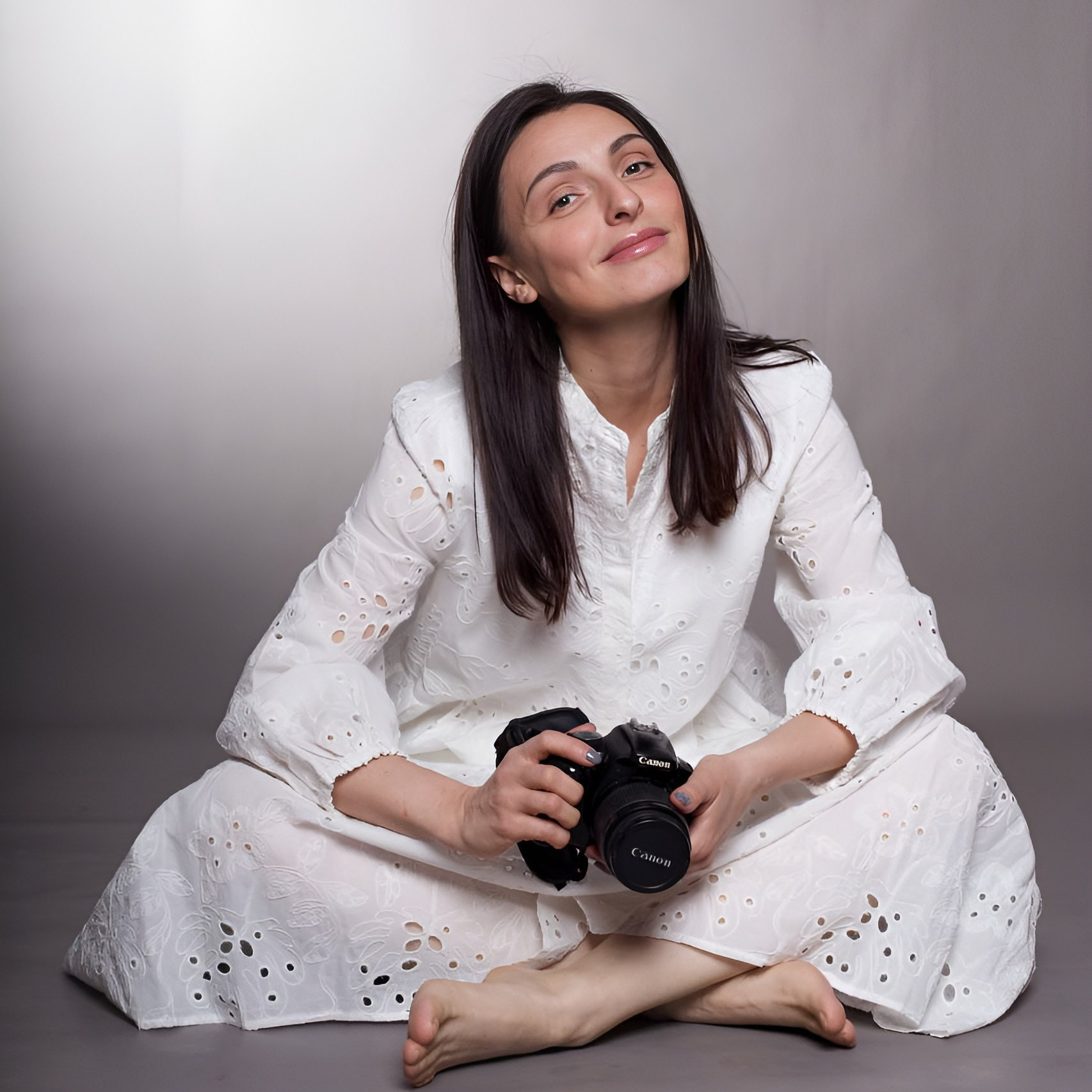 CONTACTS. MARINA MANUCHARIAN