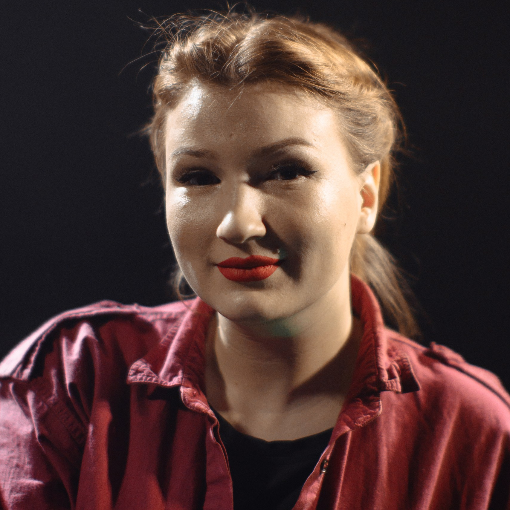 Актеры Донецкого Нового театра. ДОНЕЦКИЙ НОВЫЙ ТЕАТР