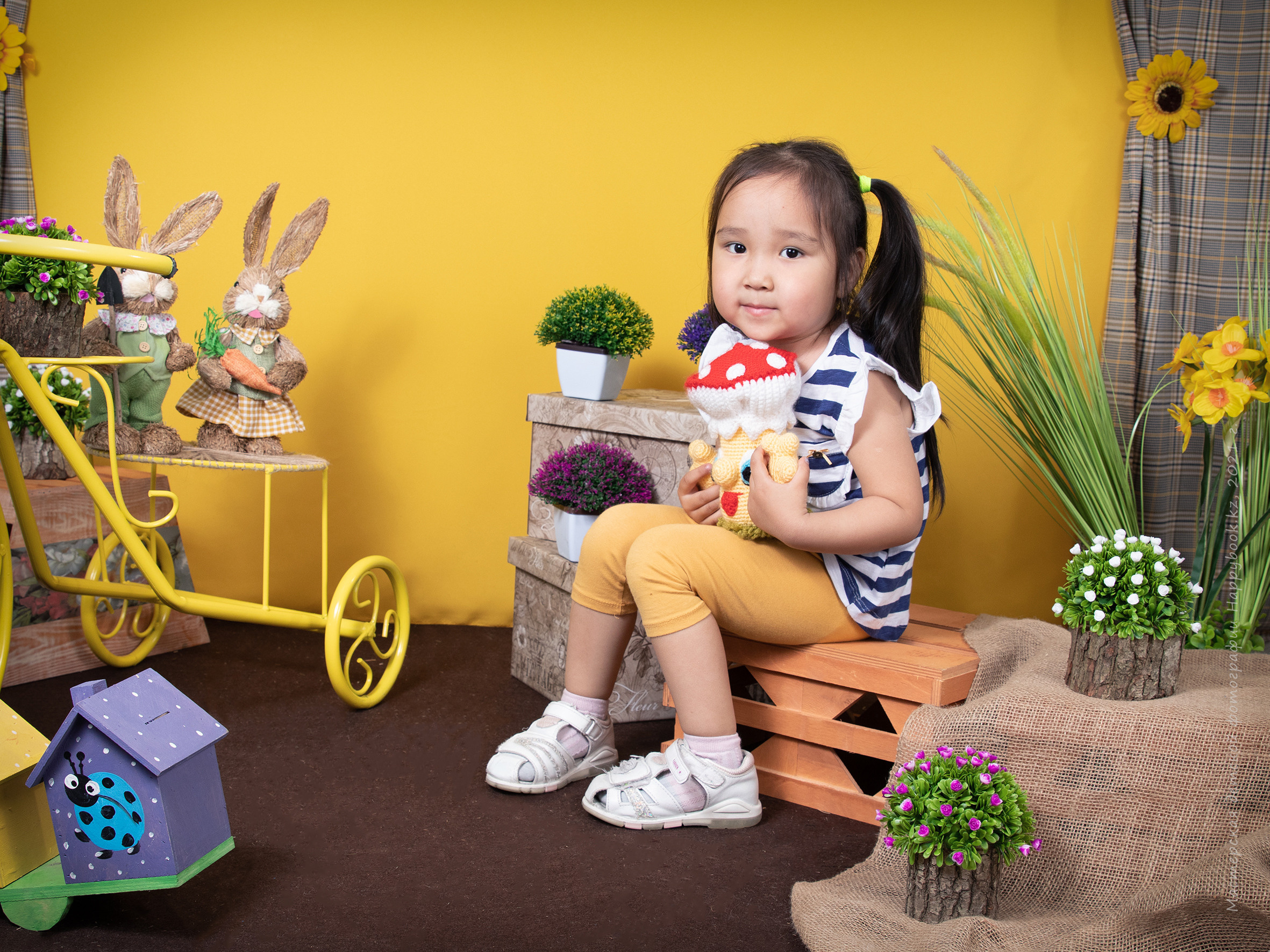 Фотосессия «Весна». Детский фотограф в Алматы, виньетки, выпускной альбом Алматы