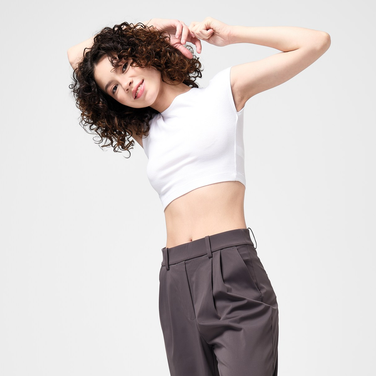 модельная фотосъемка, студийная фотосъемка, съемка одежды для каталогов, съемка для лукбука