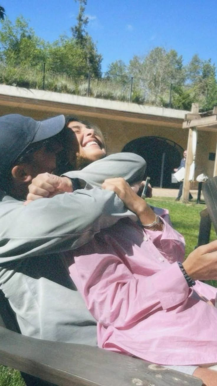 7 признаков того, что мужчина-Рак испытывает к вам влечение. Marketillustration бесплатные открытки, пригласительные на день рождения, свадьбу, шаблоны для печати