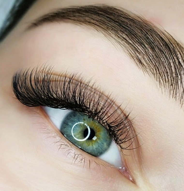 Курсы наращивания ресниц в Томске. Курсы маникюра и наращивания ресниц в Томске