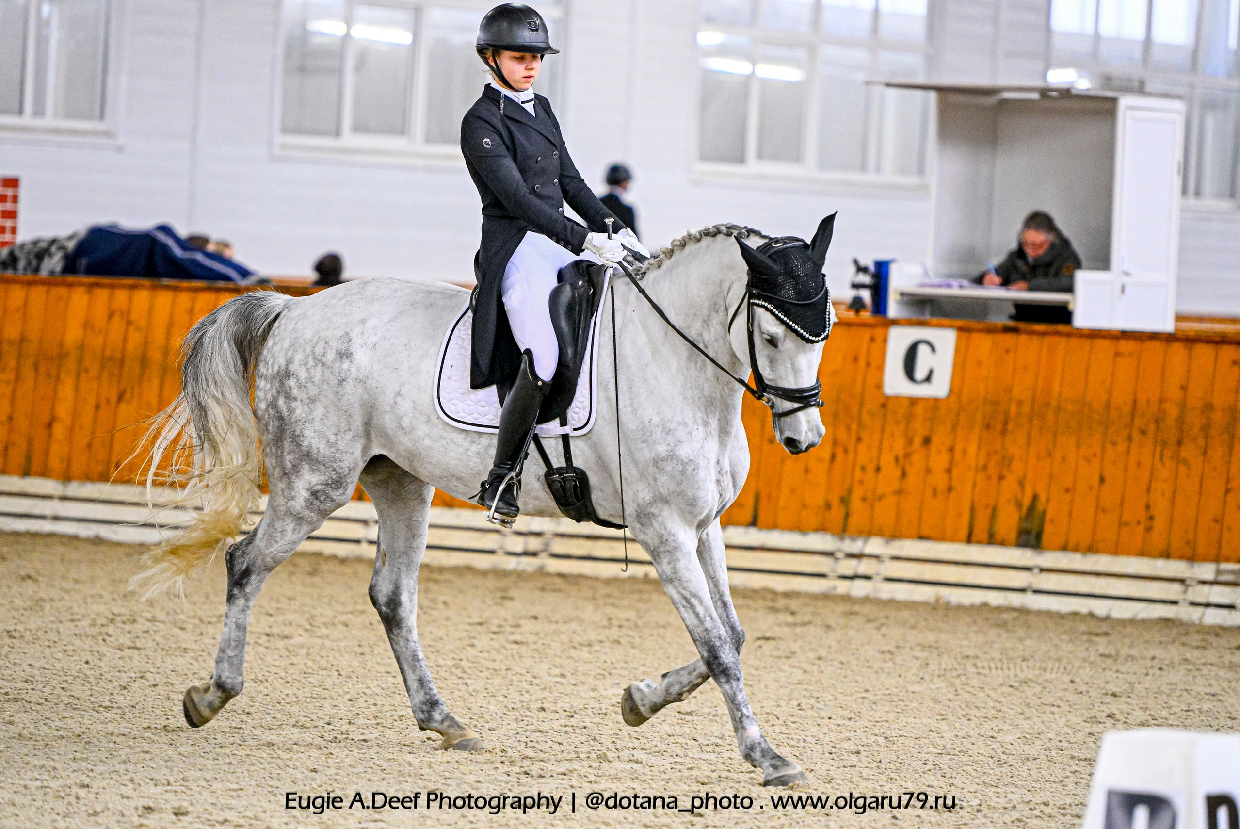 2025.10.19 — КСК Конкорд — выездка. ТУРНИРНАЯ КОННАЯ ФОТОГРАФИЯ, Руднева Ольга и Евгений Адеев