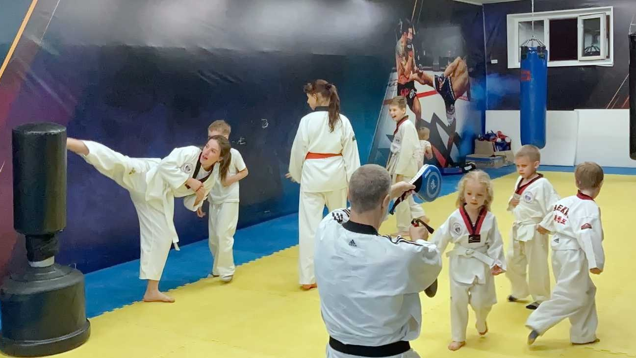 Тхэквондо в Омске  - тренировка