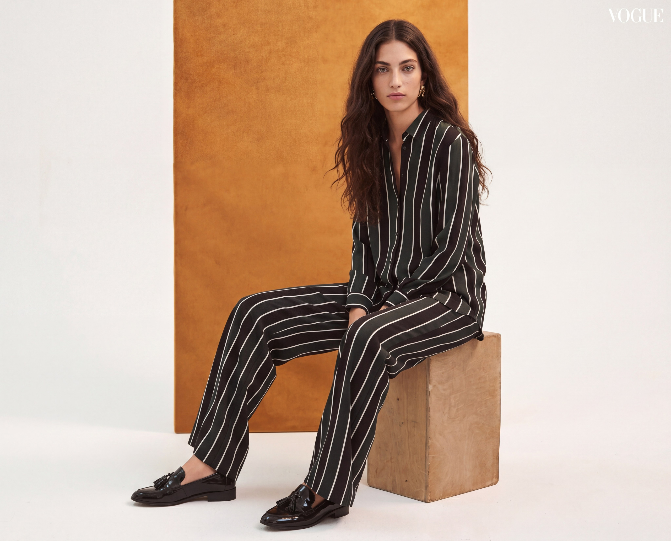 ИИ-модель для соцсетей: цифровой персонаж в стильном топе, созданный для привлечения внимания аудитории бренда