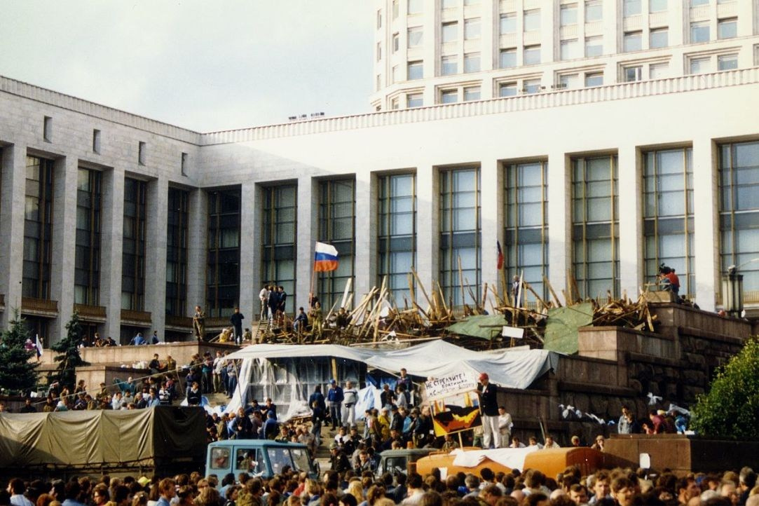 Танки на улицах Валенсии: попытка переворота 1981, за 10 лет до путча в СССР. Что общего?. Гид и фотограф в Валенсии Новиков Михаил
