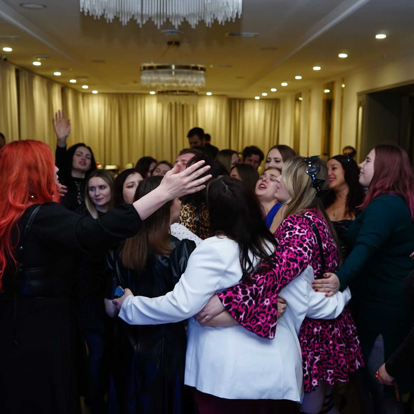 Контакты. Фотограф, видеограф в Новомосковске YURIKOV-MEDIA